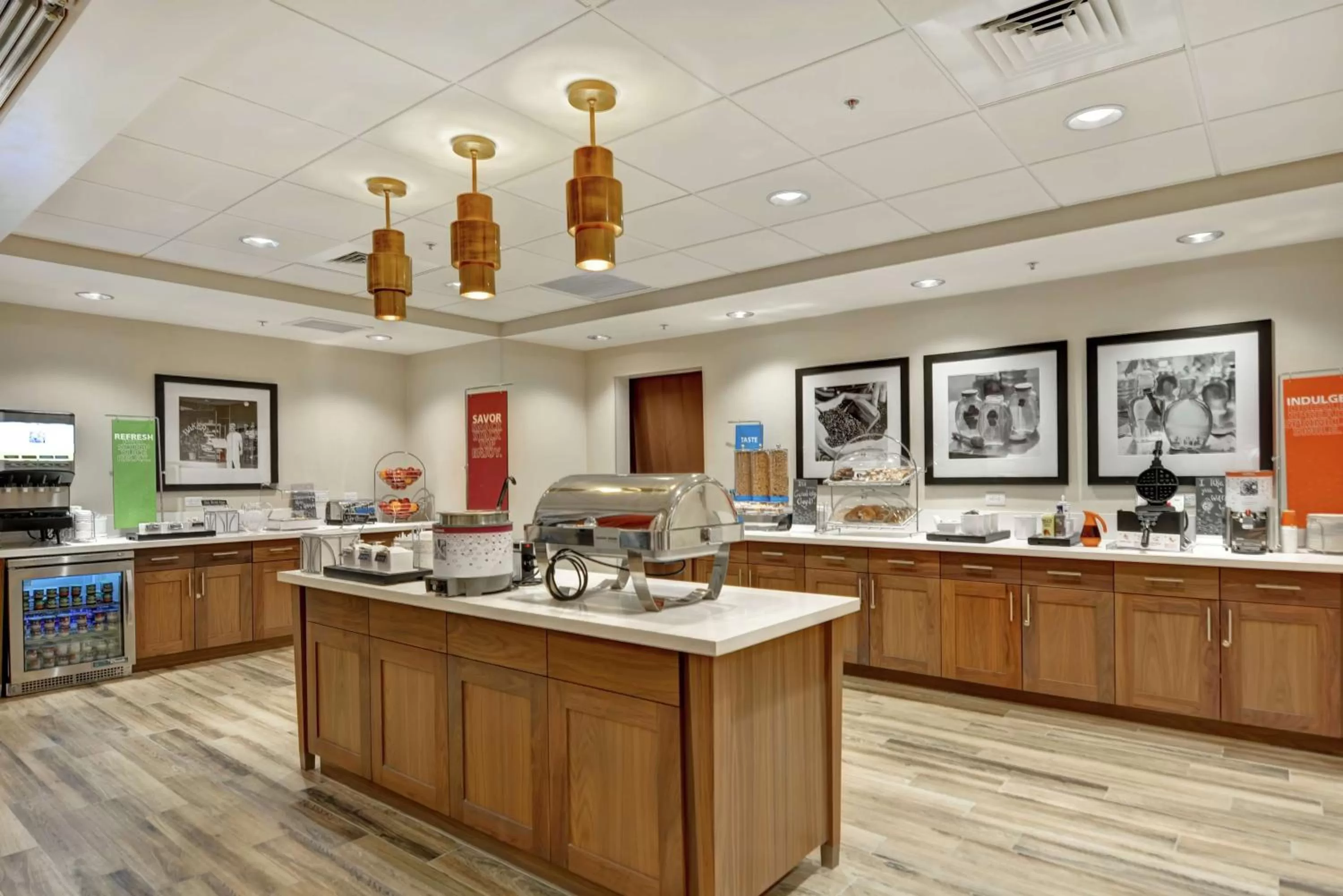 Restaurant/places to eat in Hampton Inn & Suites Tucson Marana