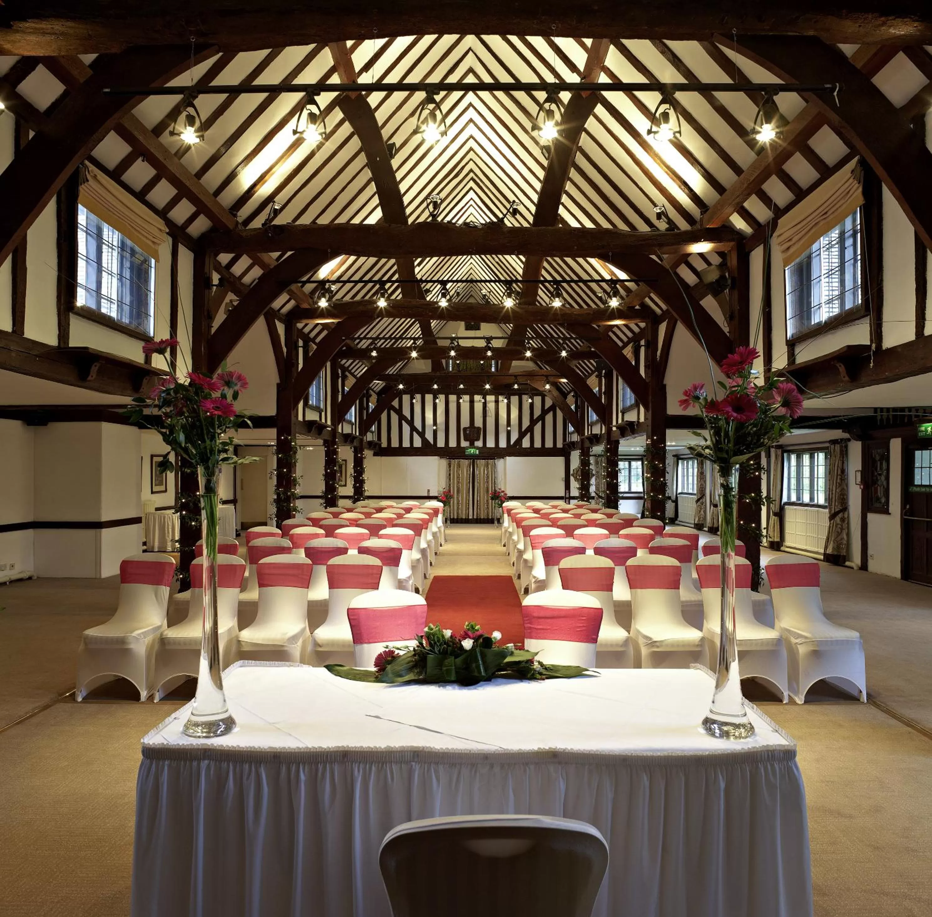 Banquet/Function facilities in Sunday Box Hill Burford Bridge Hotel