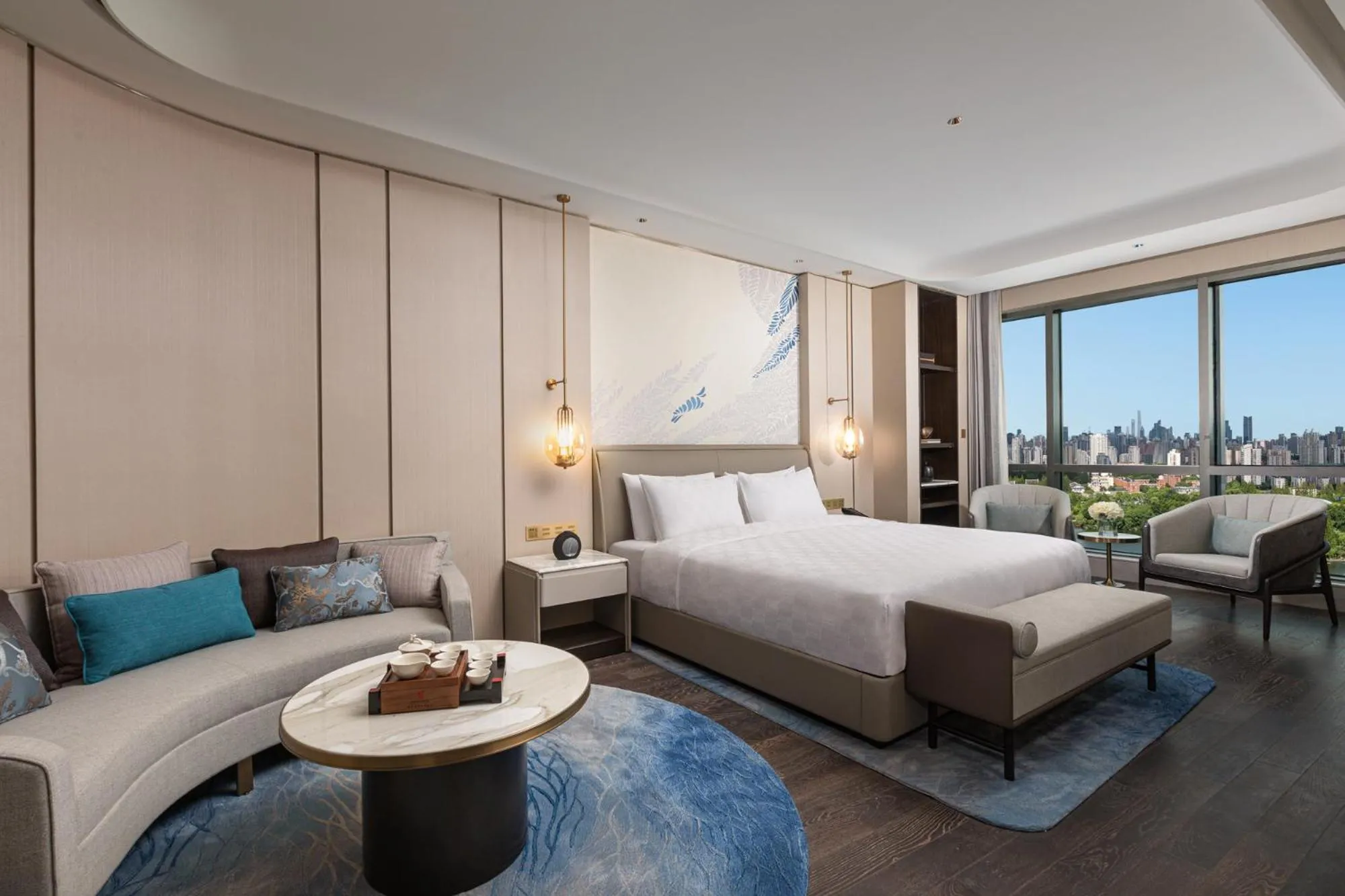 Bed in HUALUXE Shanghai Changfeng Park - Park Lake View