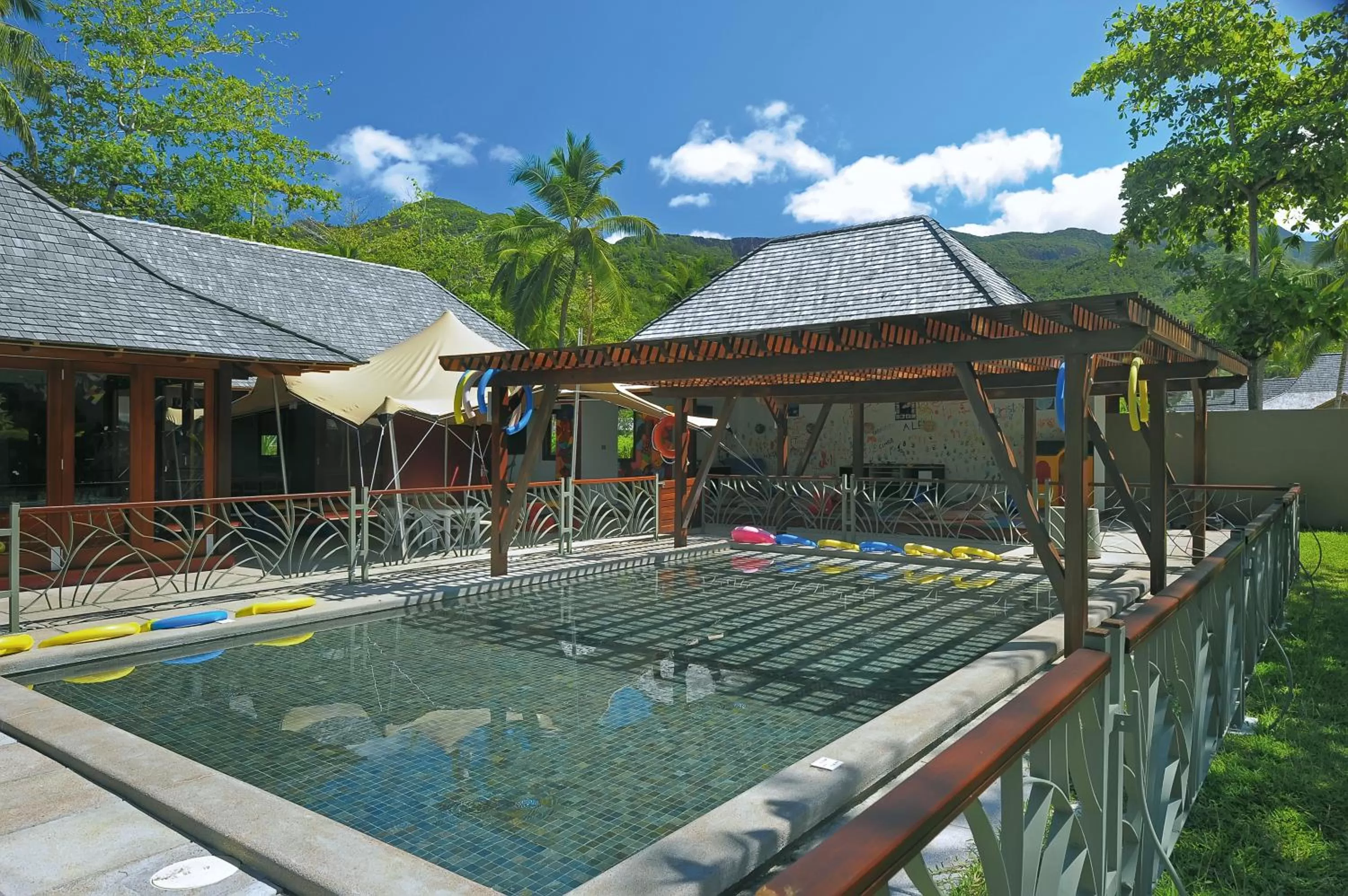 Swimming pool in Constance Ephelia