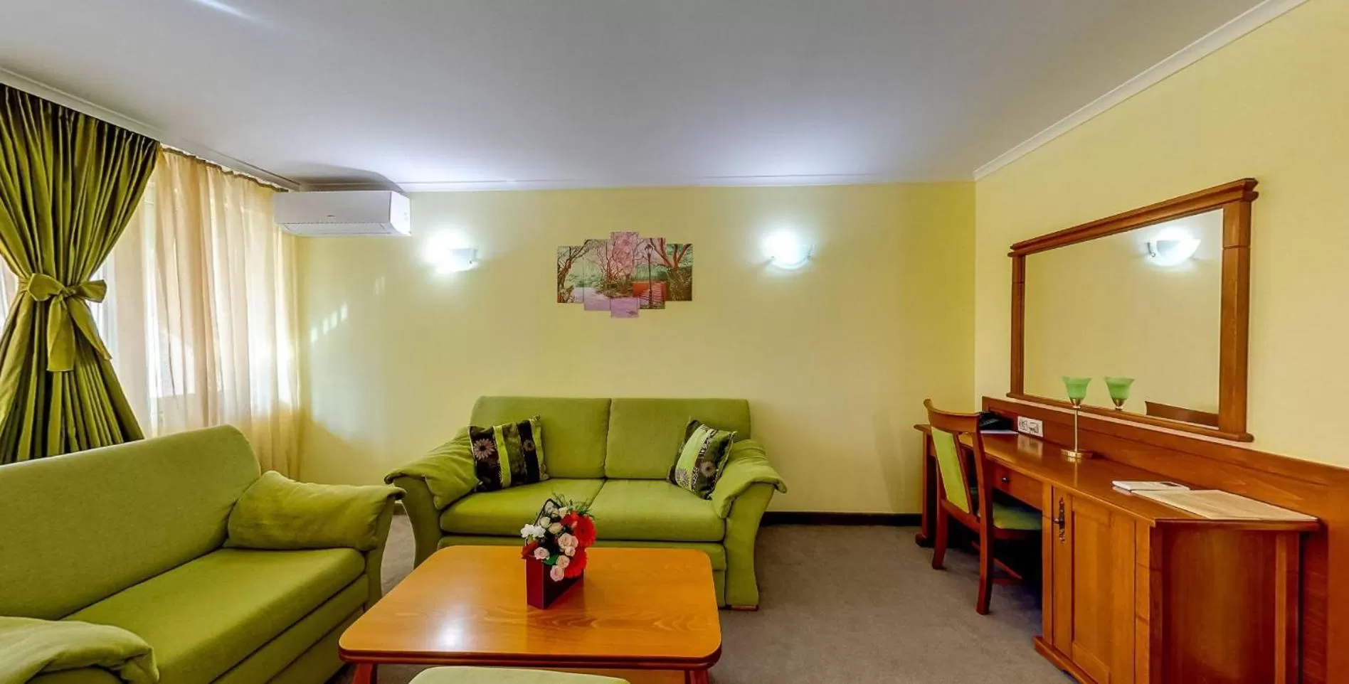 Seating Area in Troyan Plaza Hotel