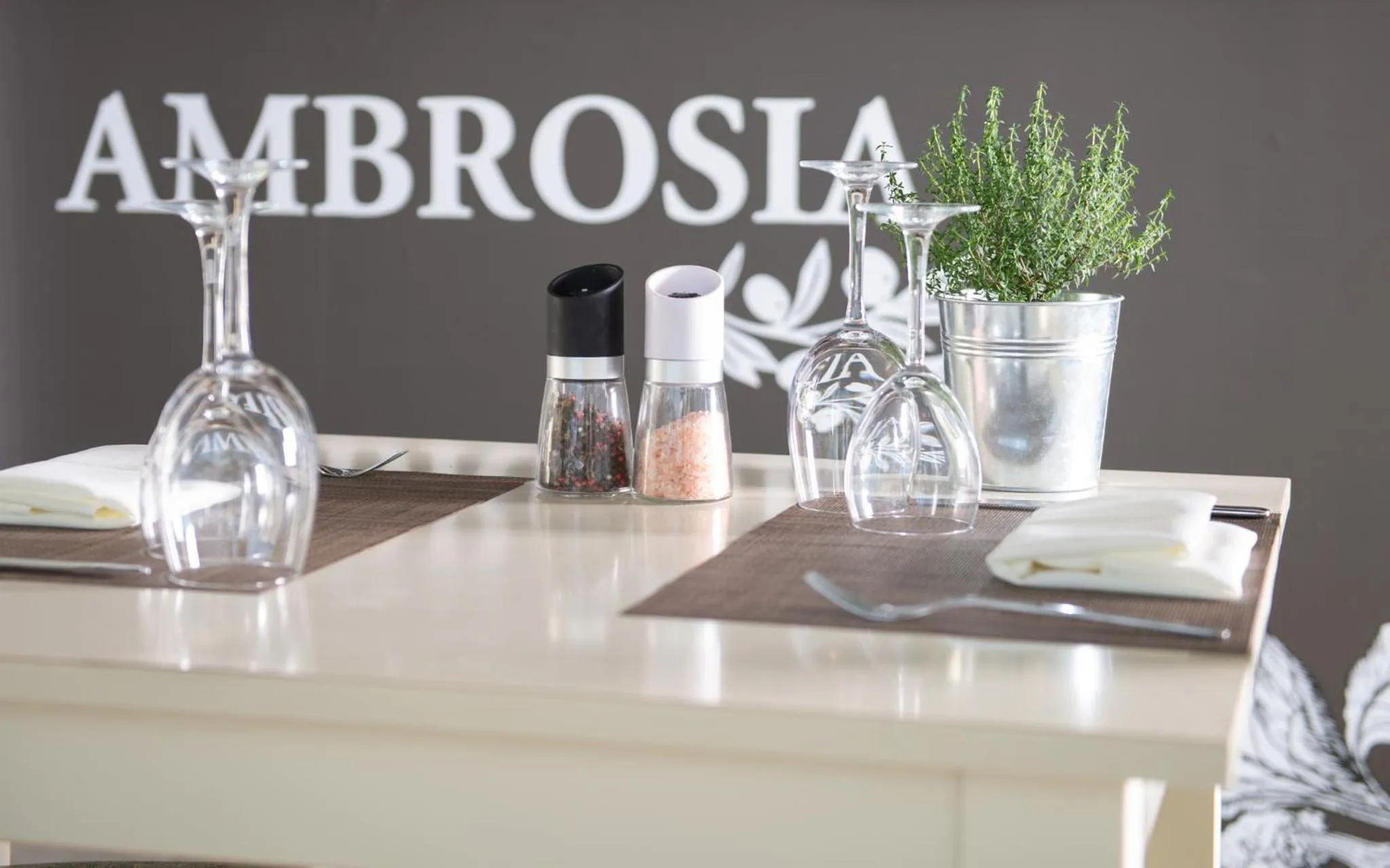 Lunch in Flegra Palace