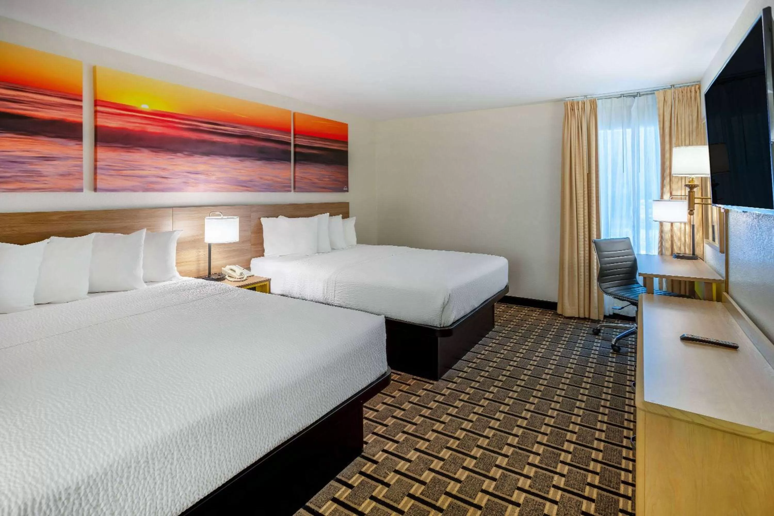 Bed in Hotel Carolina A Days Inn by Wyndham