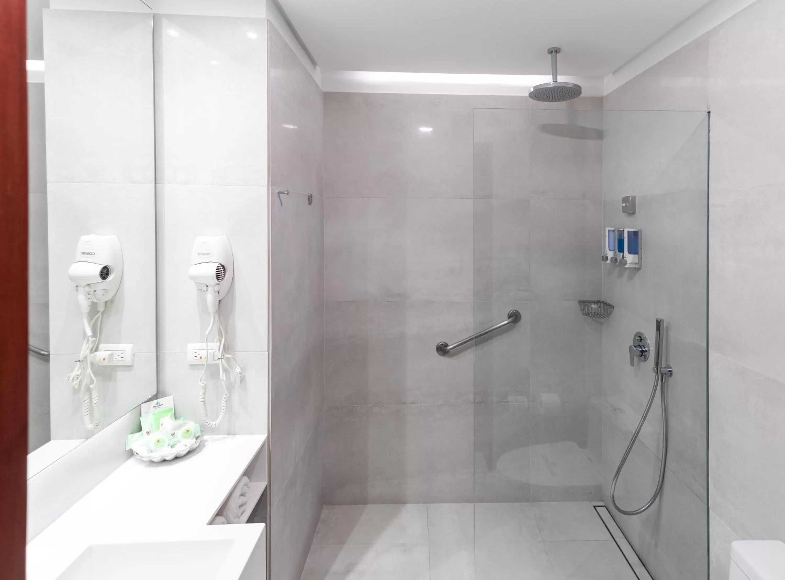 Bathroom in Hotel Palma Real