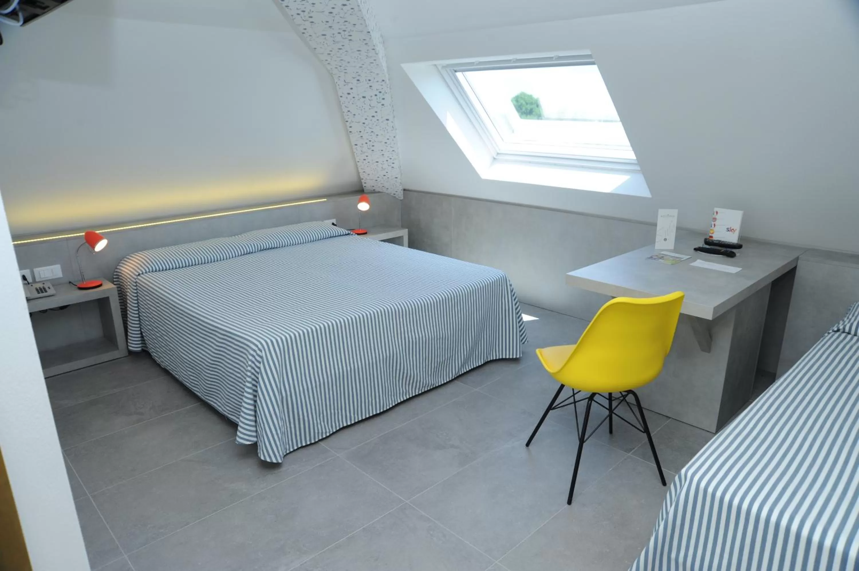 Bedroom, Bed in Hotel Astoria