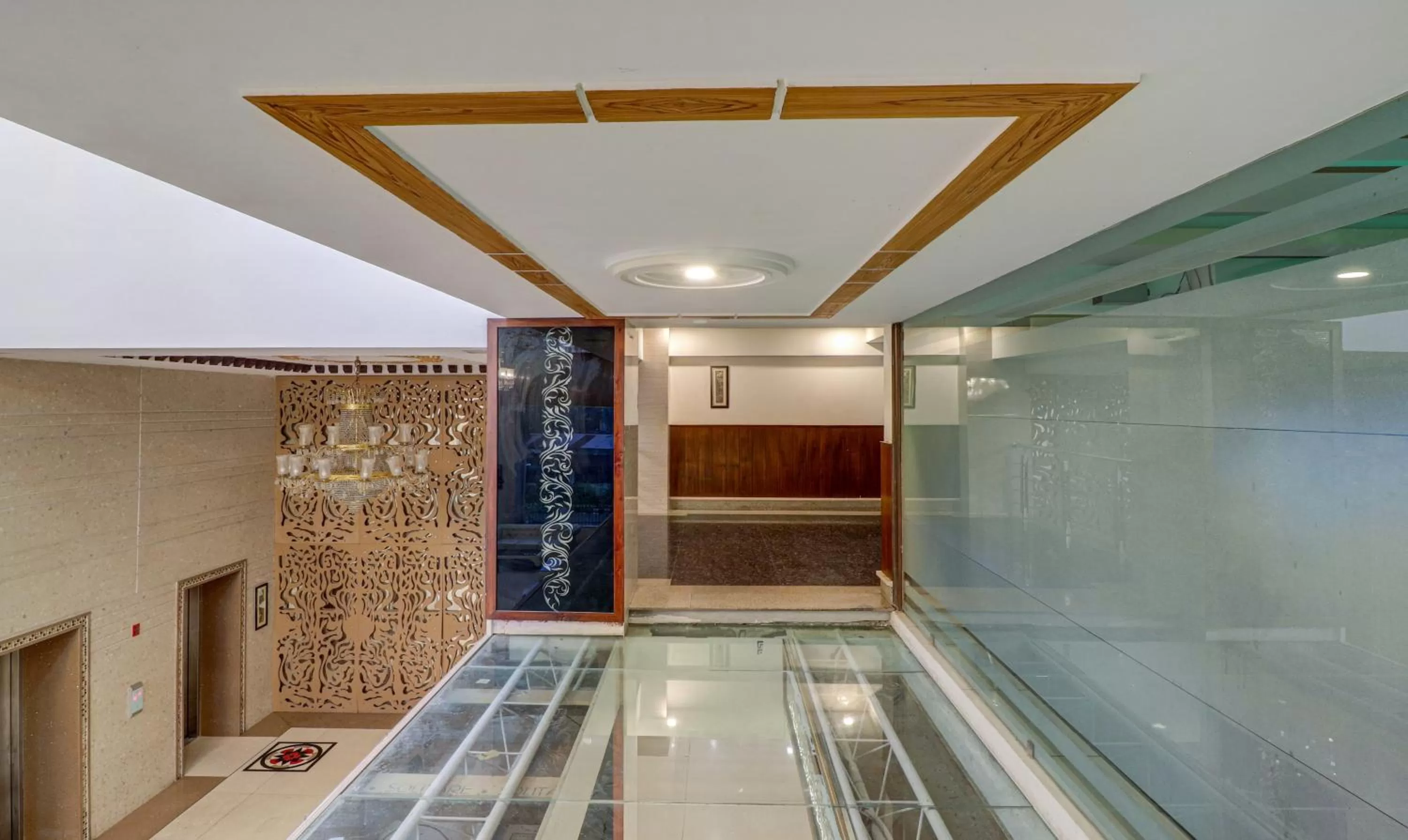 Lobby or reception in Treebo Premium Pearl Avenue Banquets And Lawn