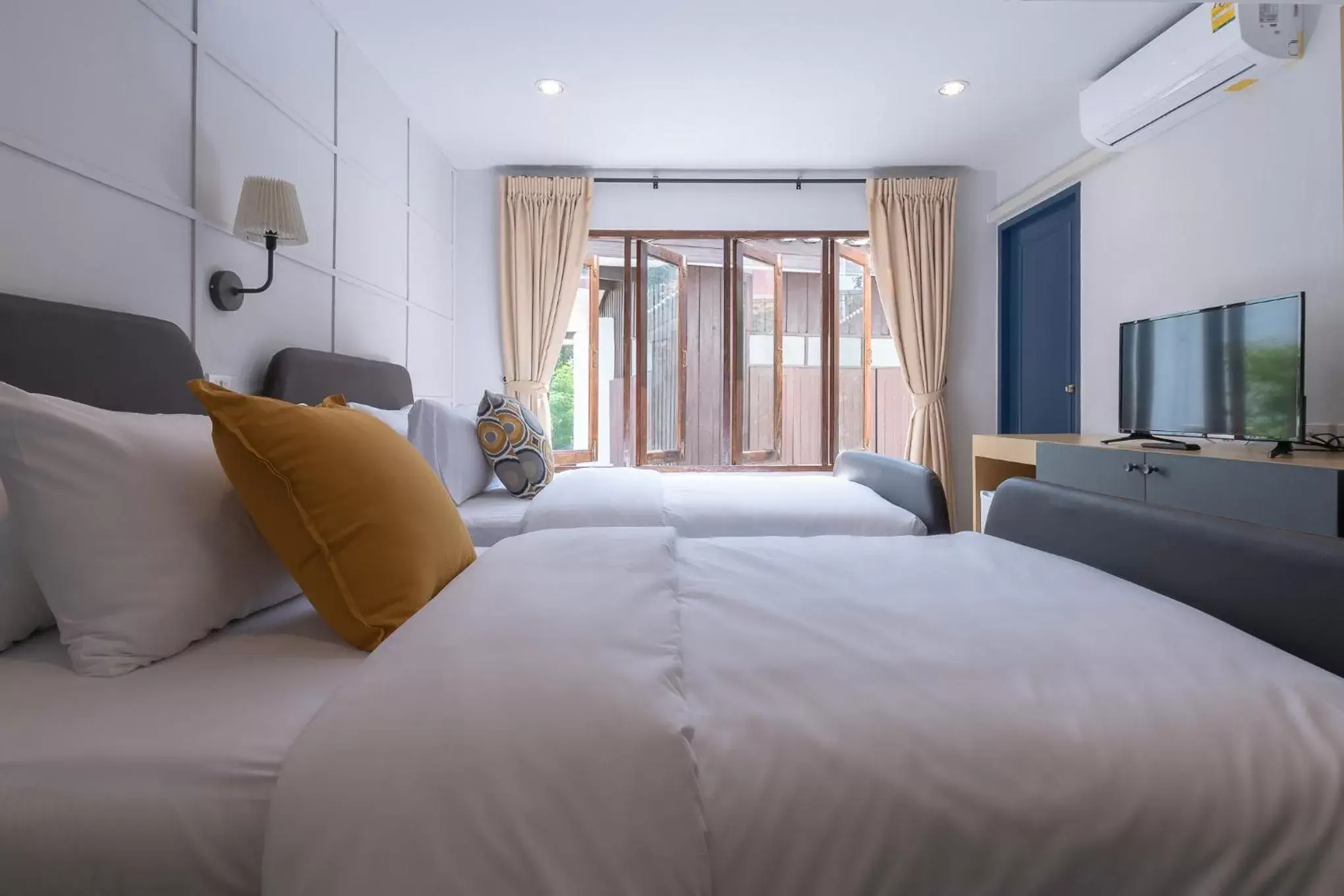 Twin Room in The Mellow Pillow Hotel @ Chiang Mai Gate Twin Room in The Mellow Pillow Hotel @ Chiang Mai Gate