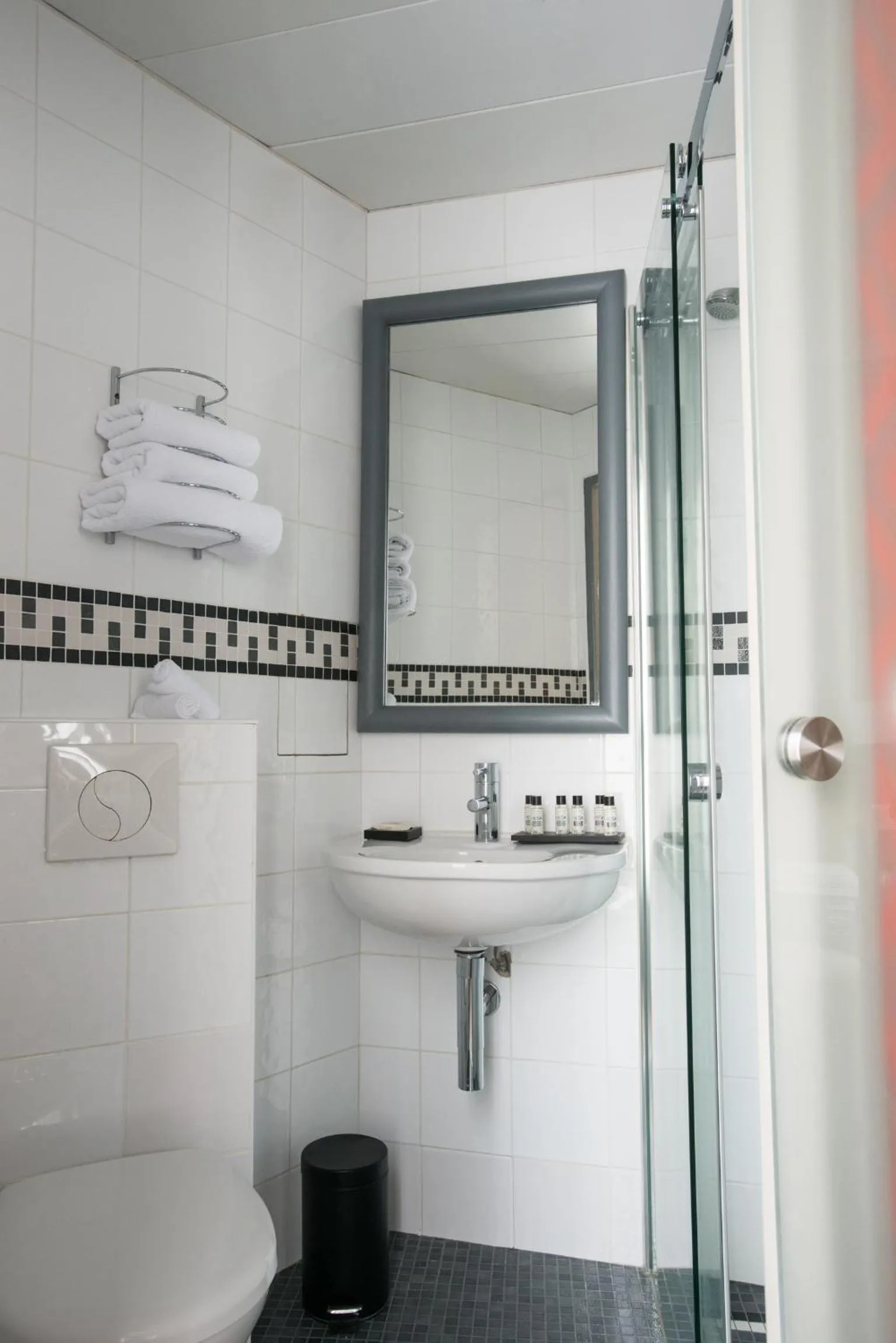 Other in Apollon Montparnasse