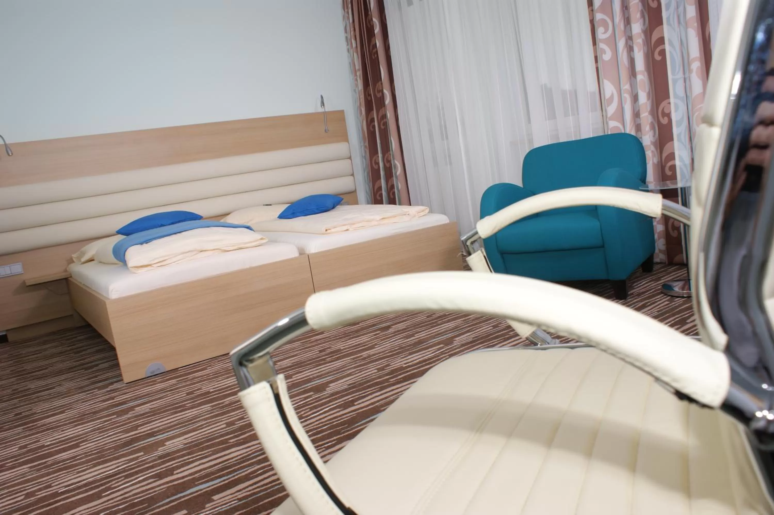 Photo of the whole room, Bed in Hotel Peterhof