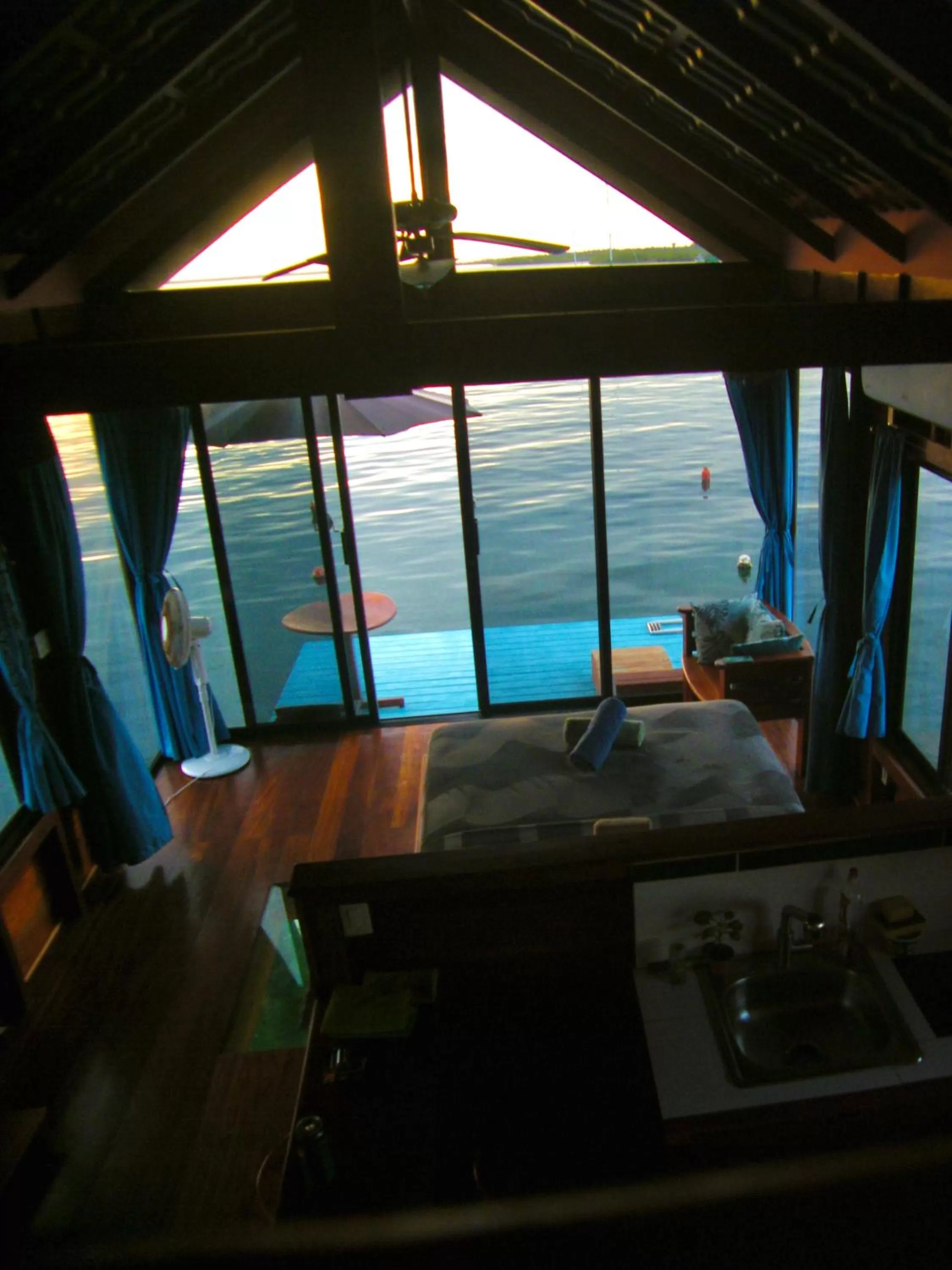 Barrbra BnB Over The Sea