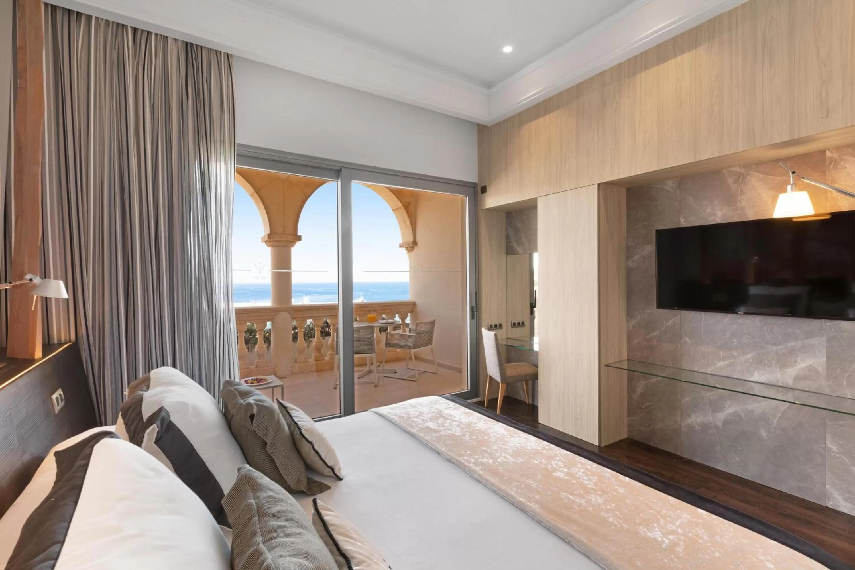 Photo of the whole room, Bed in Pure Salt Port Adriano - Adults Only