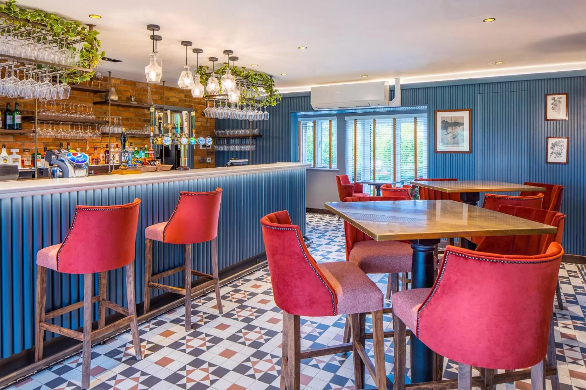 Lounge or bar in The Springs Resort & Golf Club