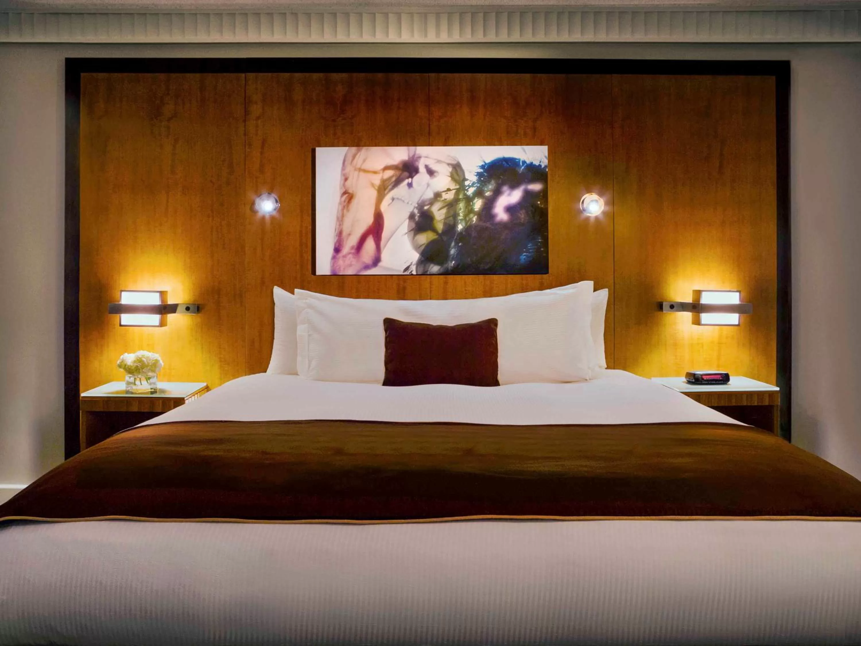 Bed in Pullman Miami Airport