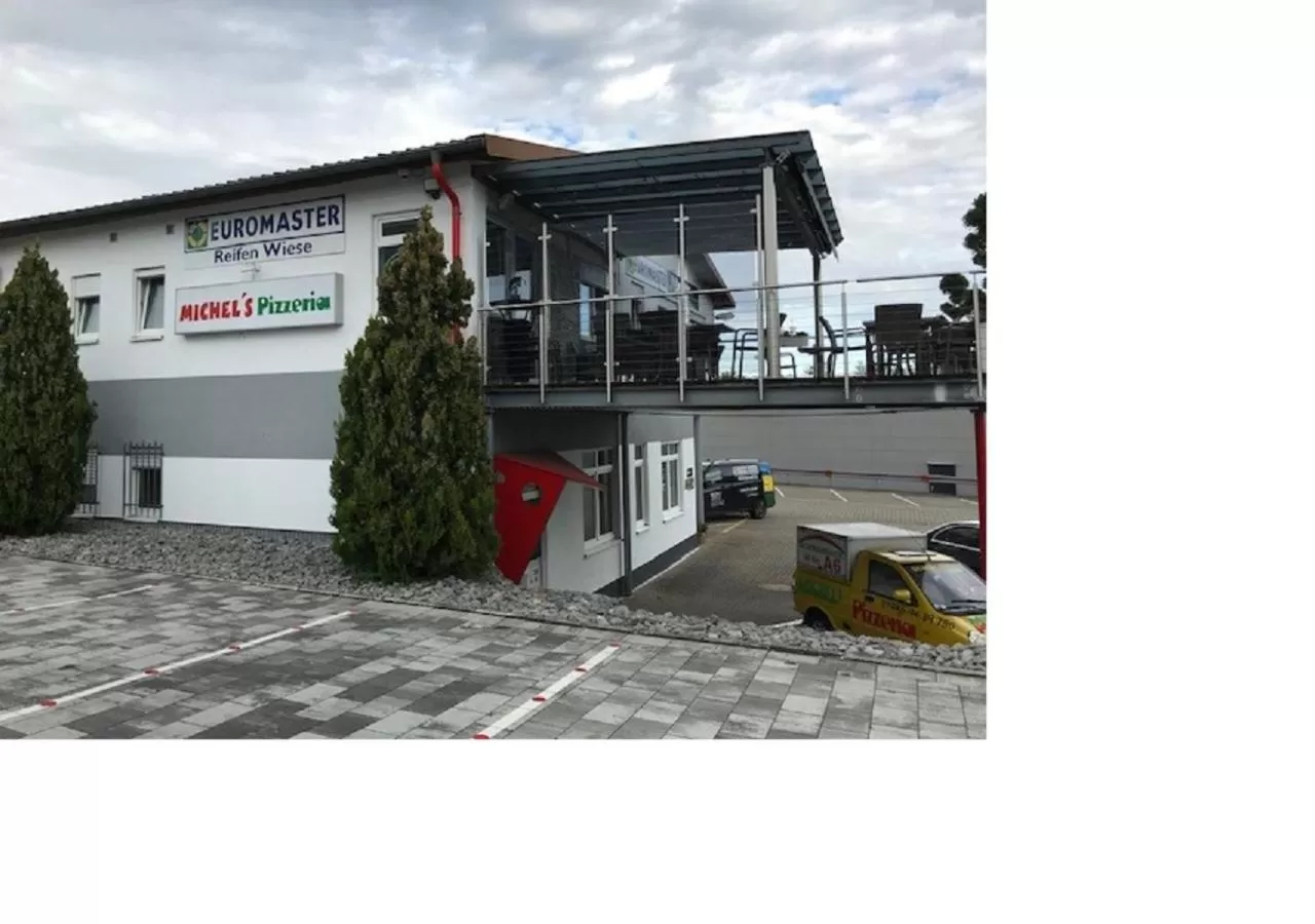 Restaurant/places to eat, Property Building in Hotel Hohenloher Tor