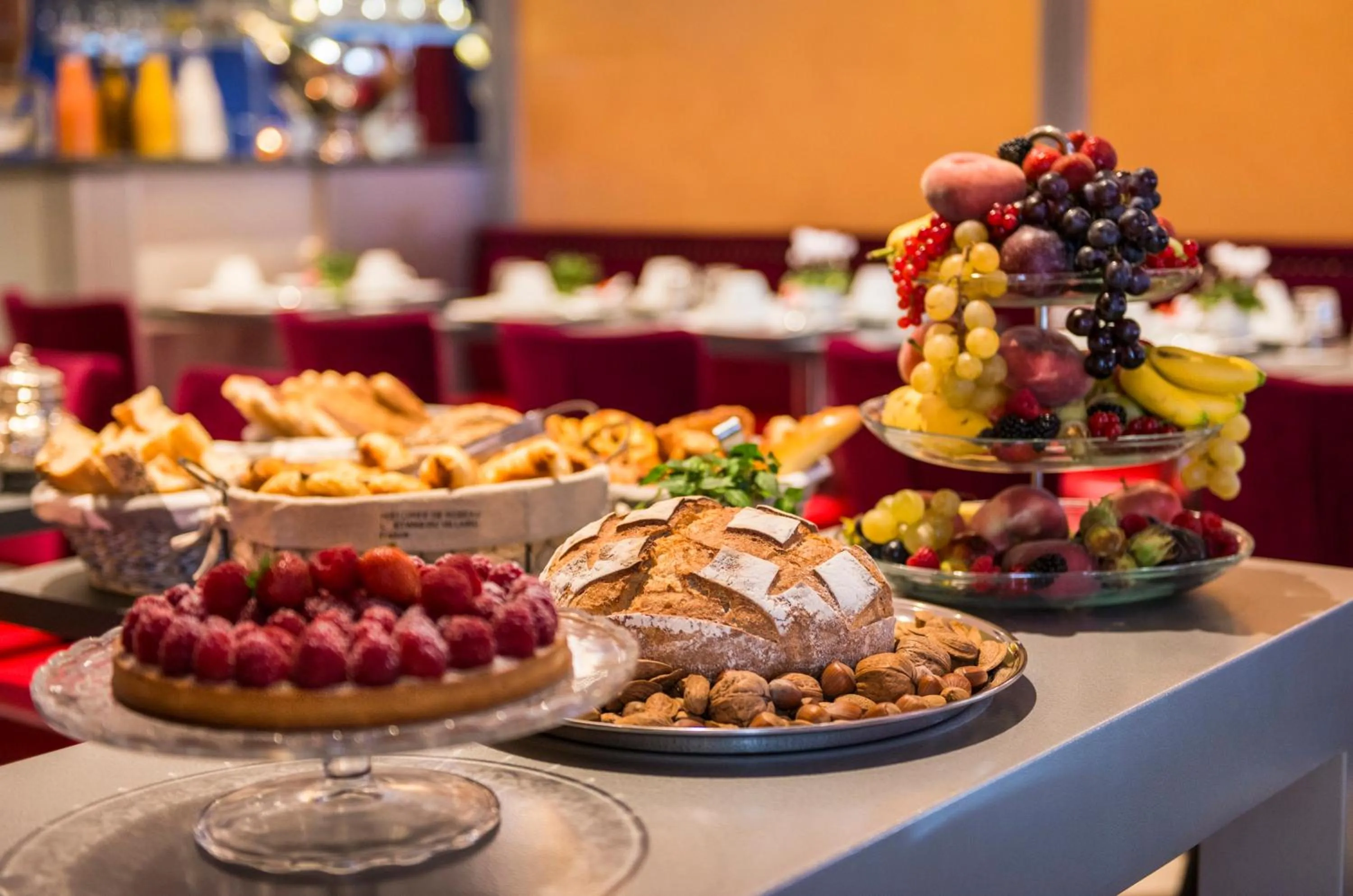 Food in Hotel Monceau Wagram