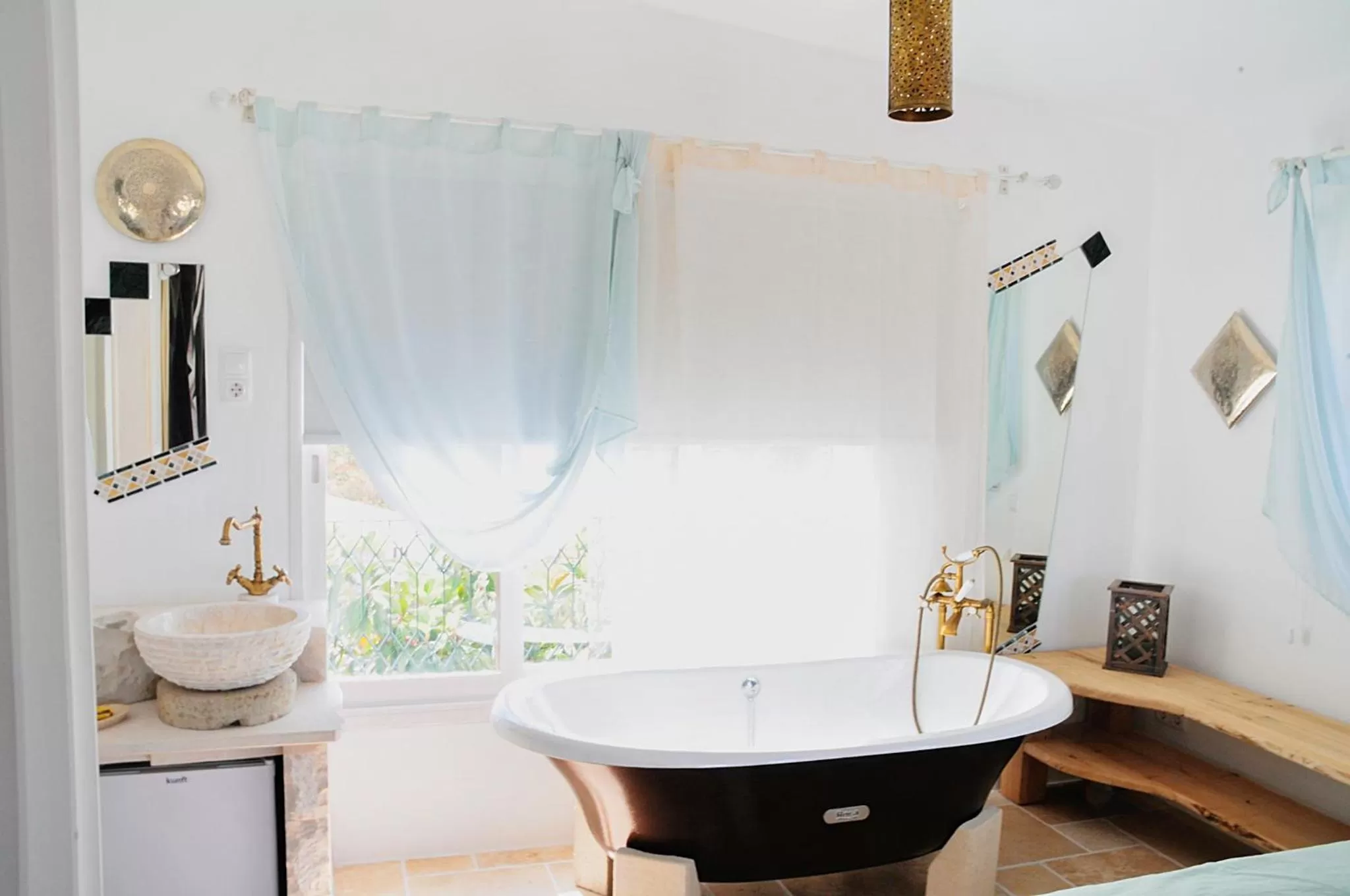 Hot Tub in Uma Casa a Beira Sol