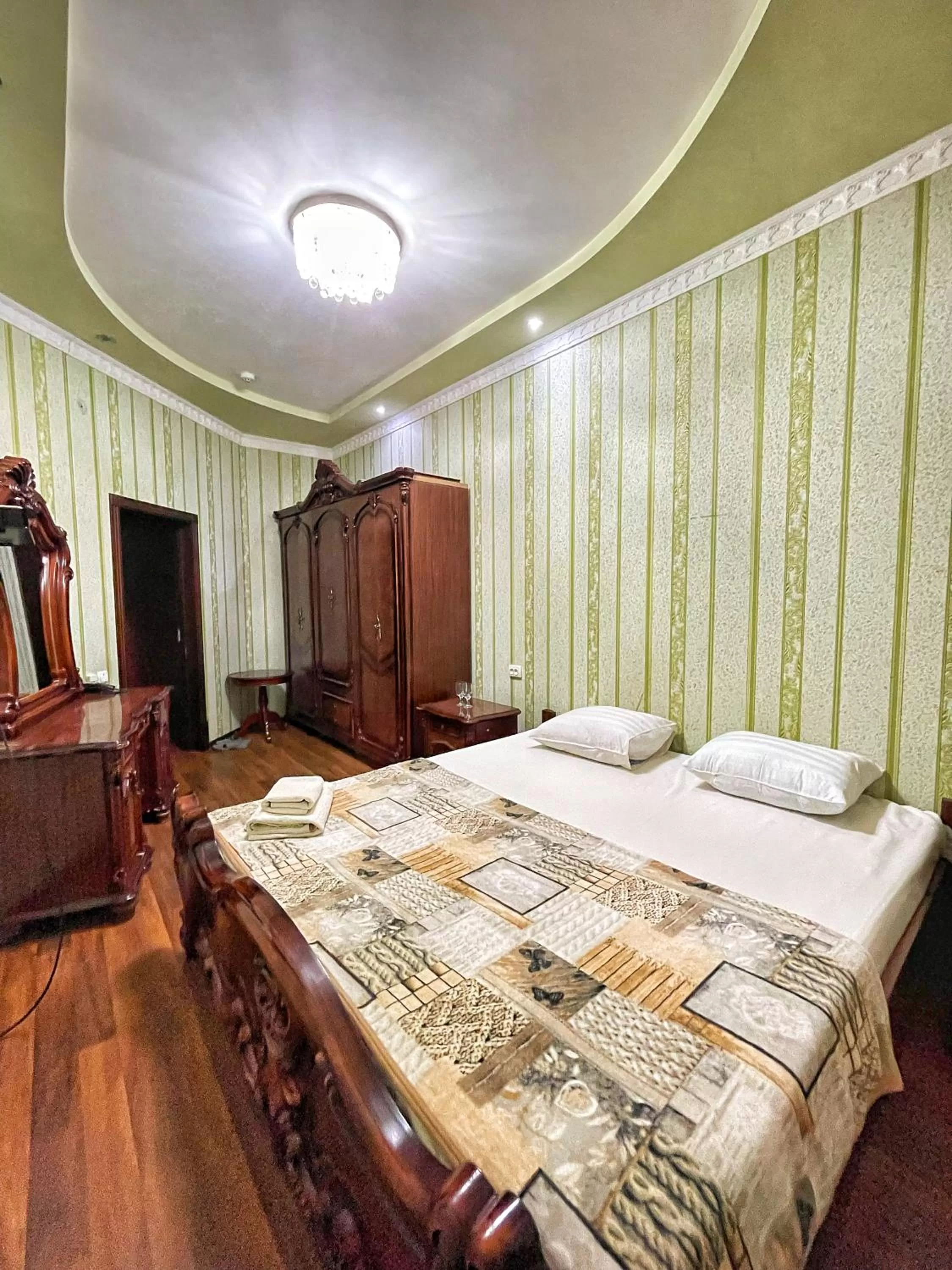 TV and multimedia, Bed in Hotel Nurafshon Boutique