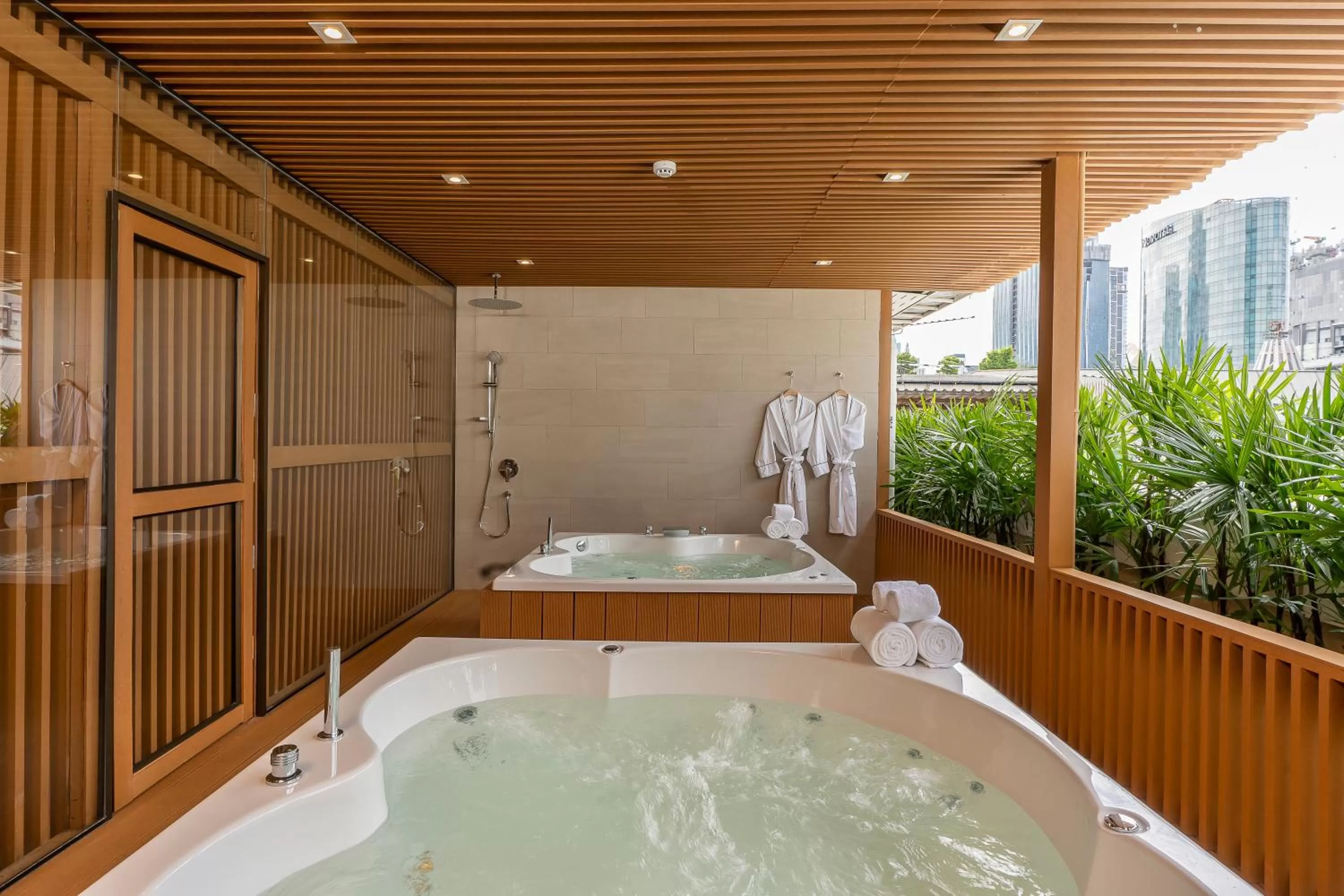 Area and facilities in Arck Hotel