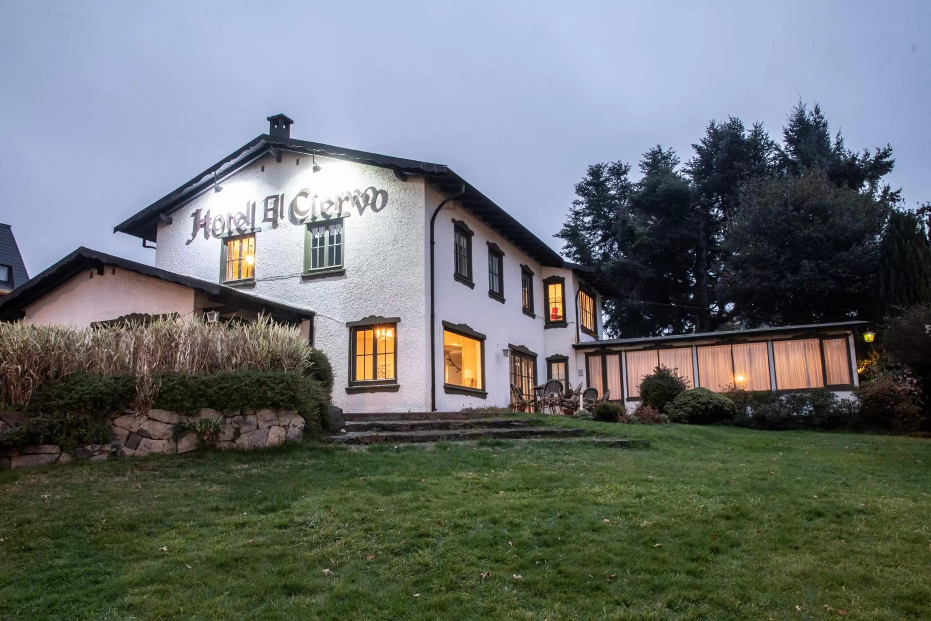 Property Building in Hotel El Ciervo