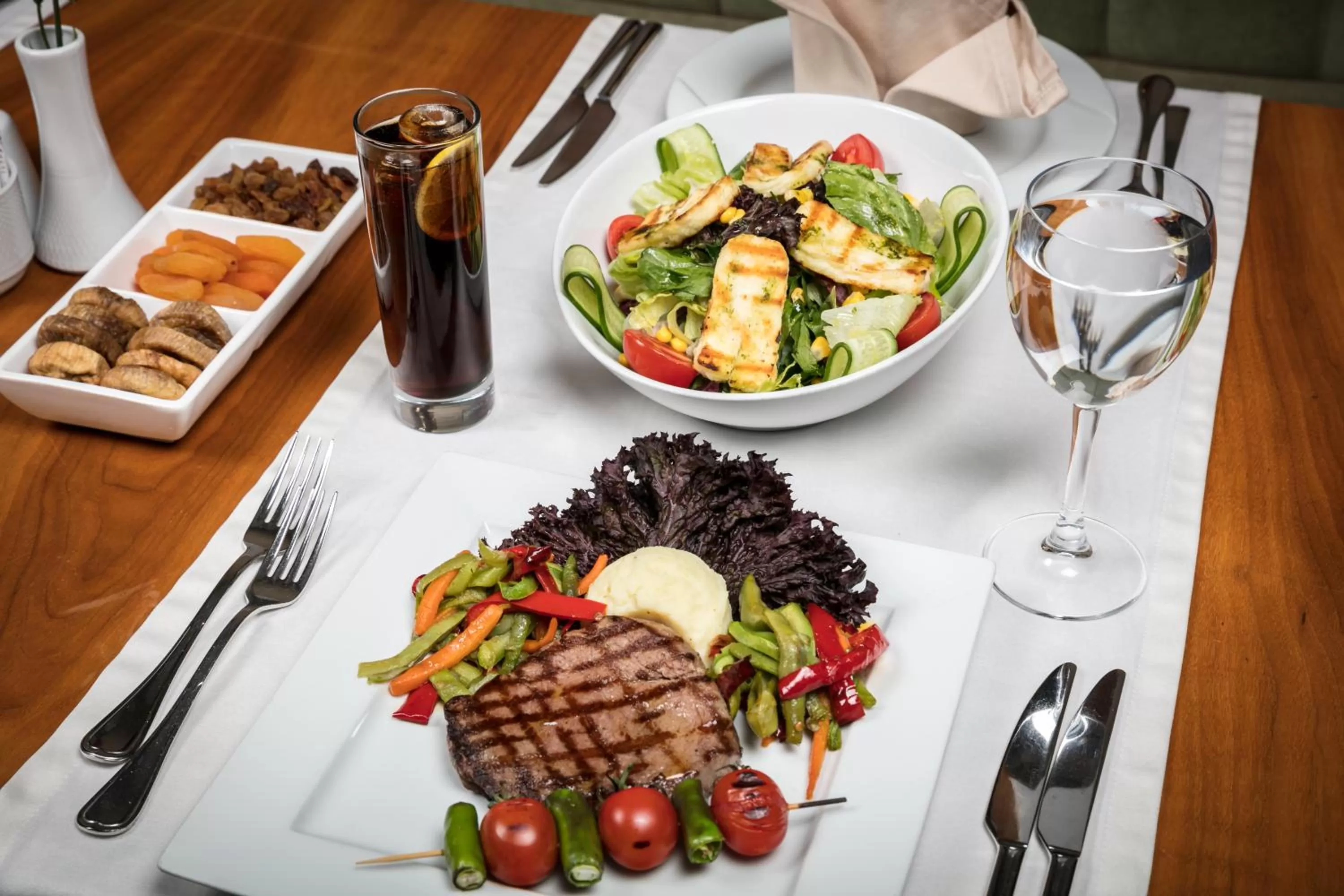 Restaurant/places to eat in Volley Hotel Istanbul