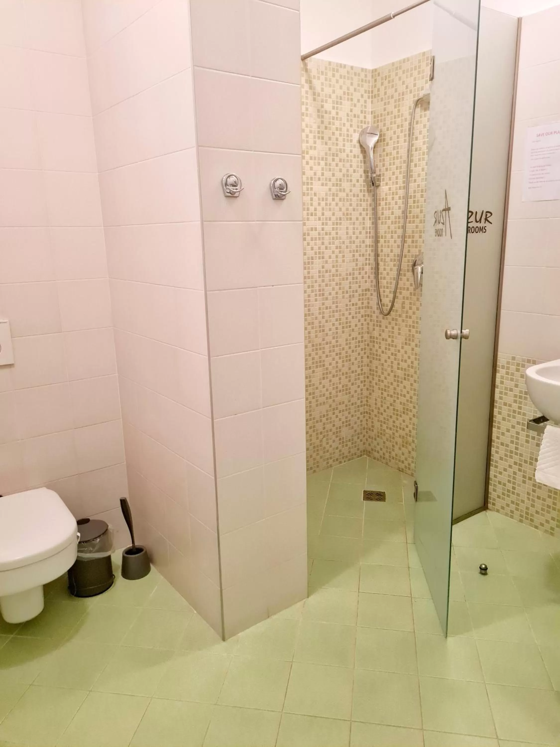 Shower, Bathroom in AZUR ROOMS LJUBLJANA