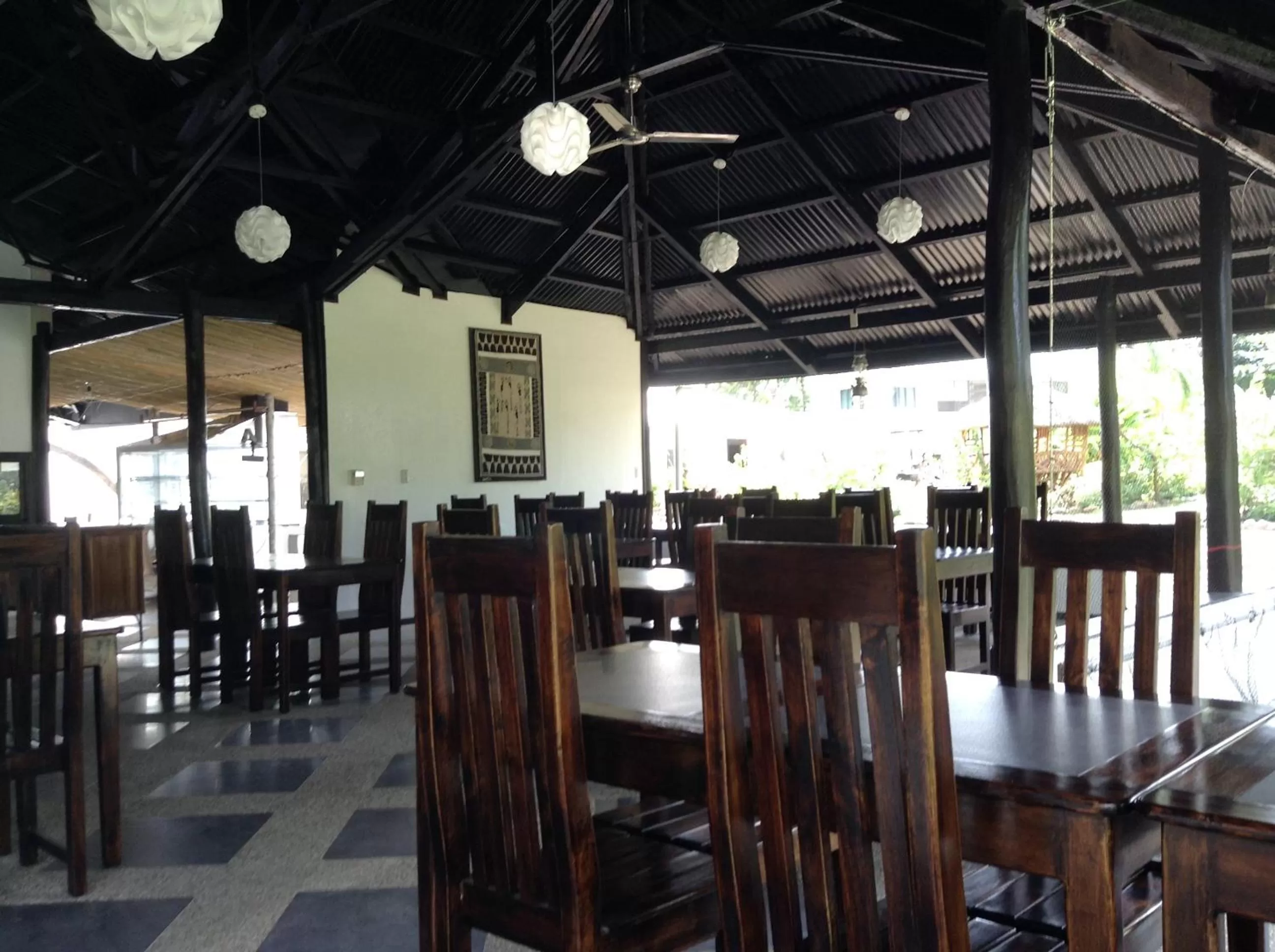 Restaurant/places to eat in Balay Tuko Garden Inn