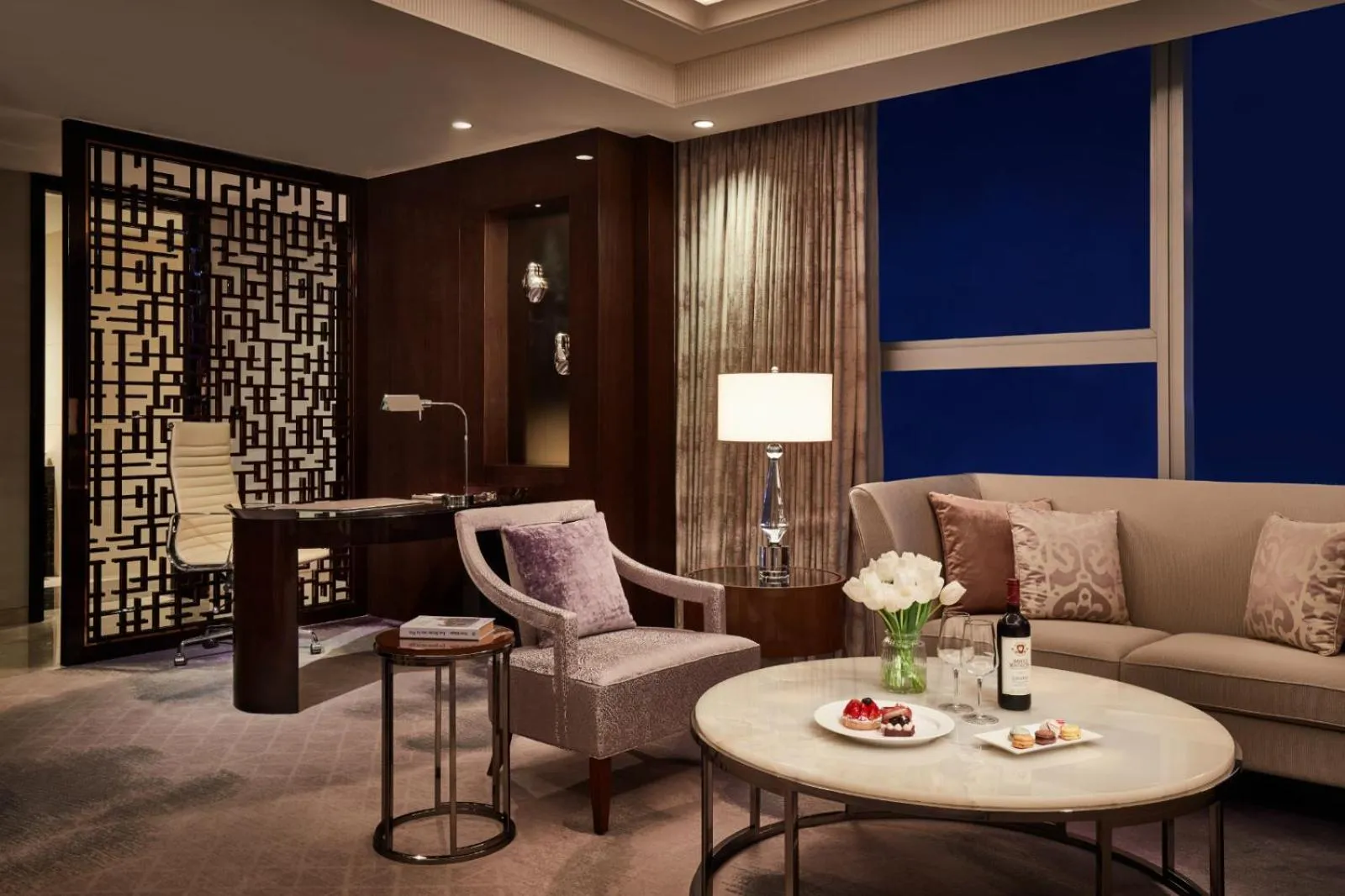 Living room in Fairmont Chengdu