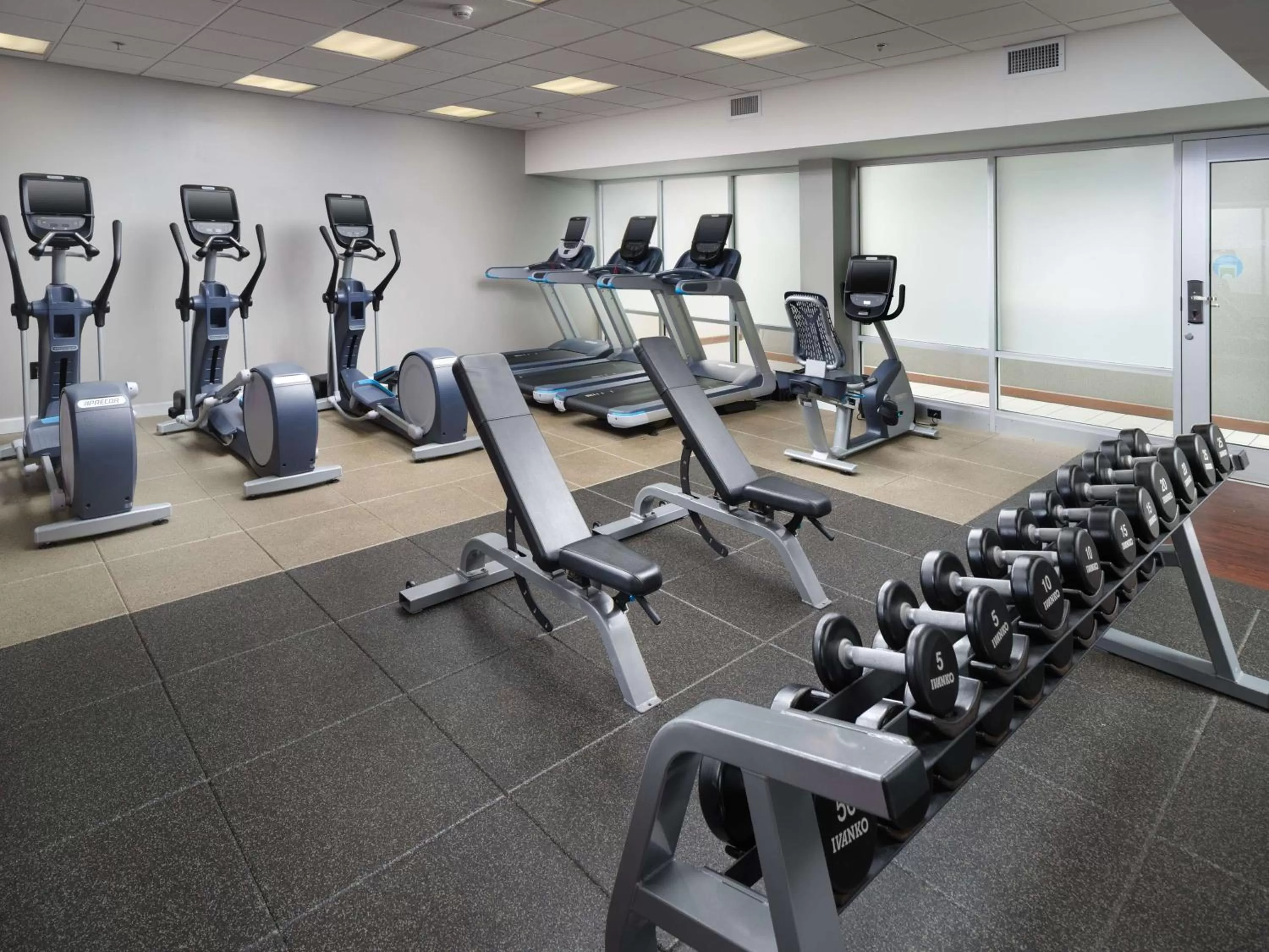 Fitness centre/facilities in DoubleTree by Hilton Hotel Chattanooga Downtown