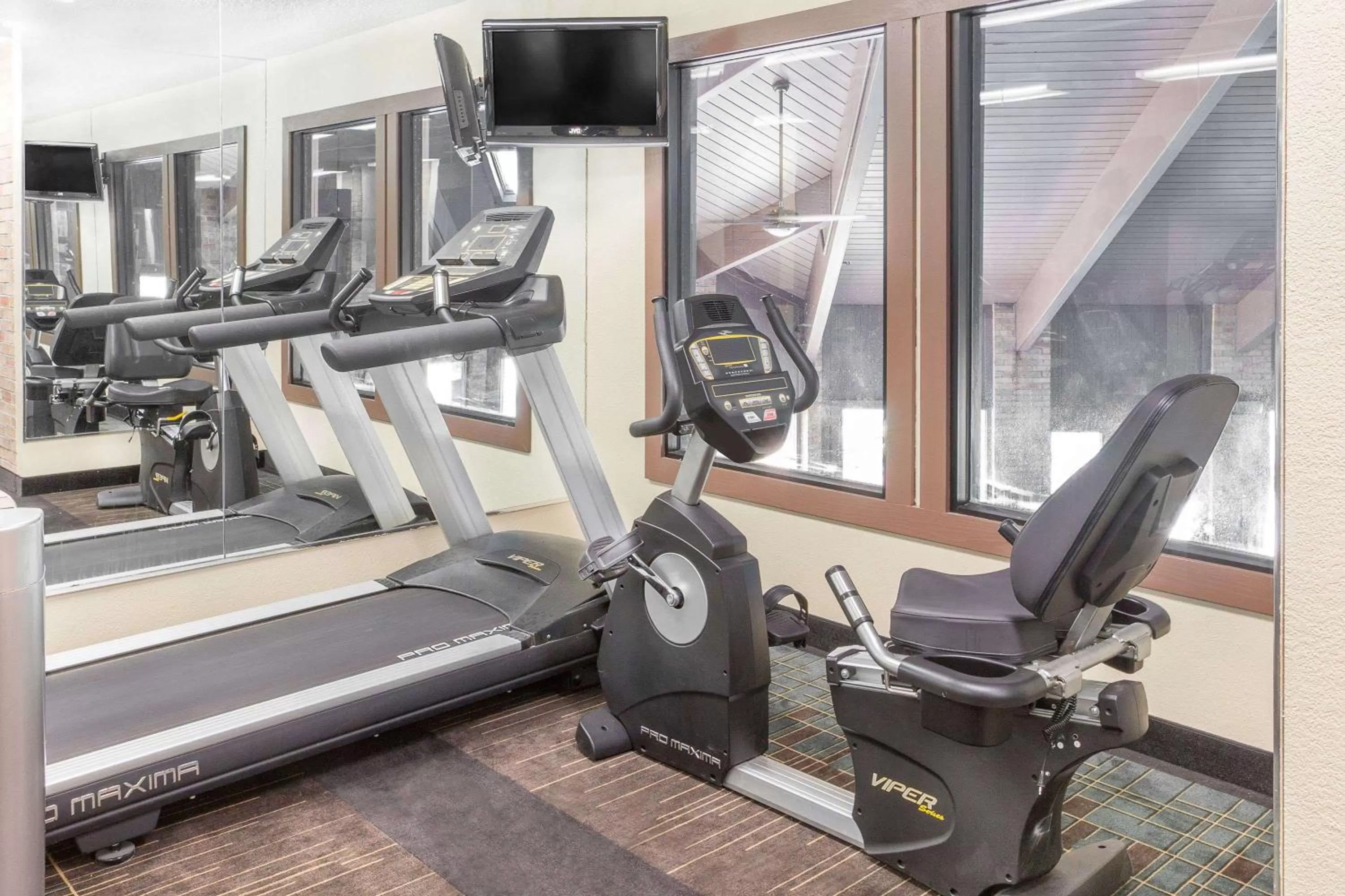 Fitness centre/facilities in Baymont by Wyndham Port Huron