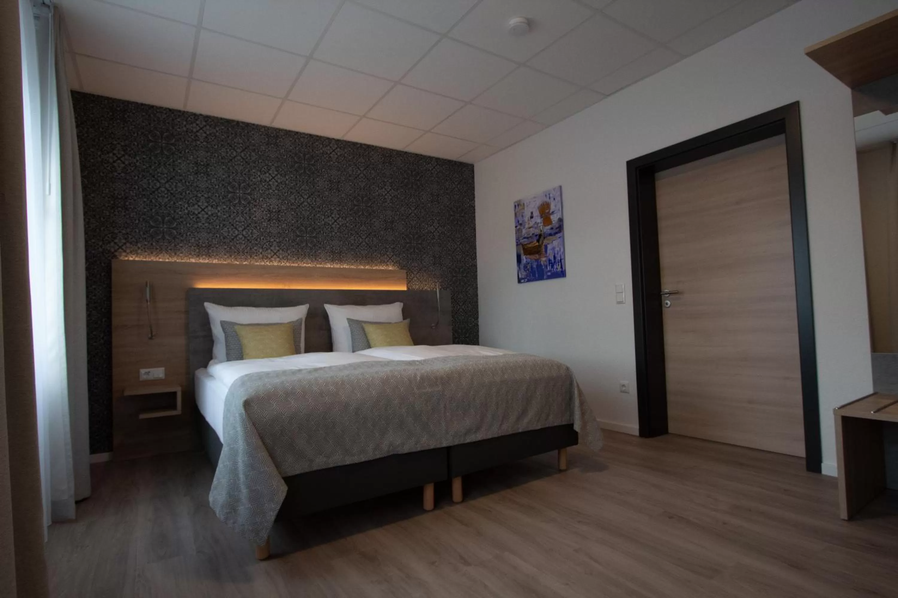 Photo of the whole room, Bed in Central Hotel Wagenfeld