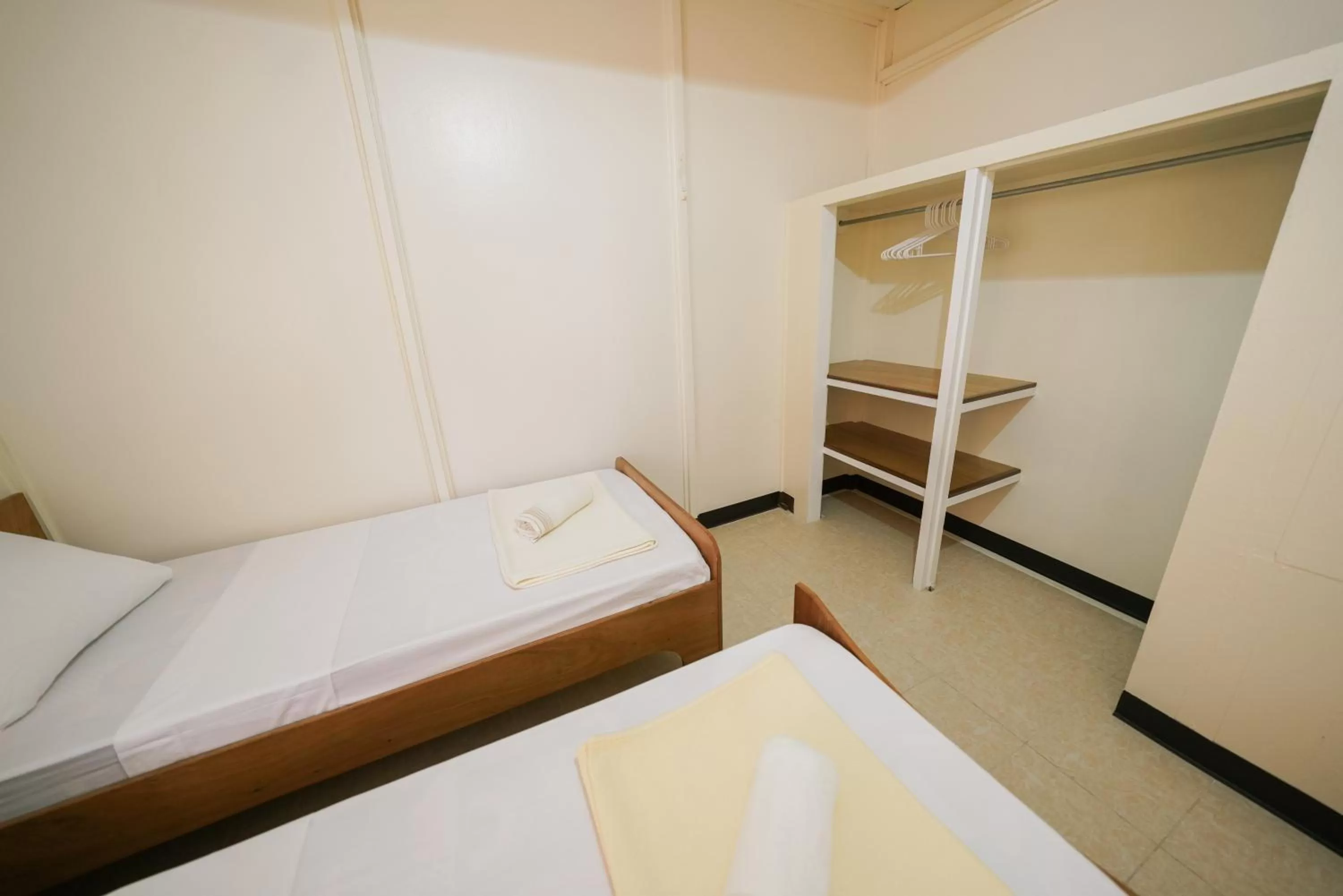 Bathroom in Yogi Dives B&B