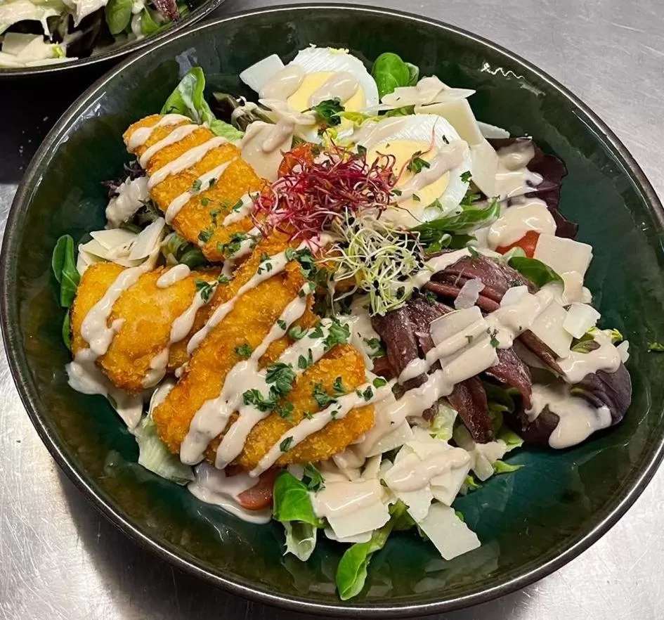 Restaurant/places to eat in Logis Central Hôtel - Restaurant & Spa