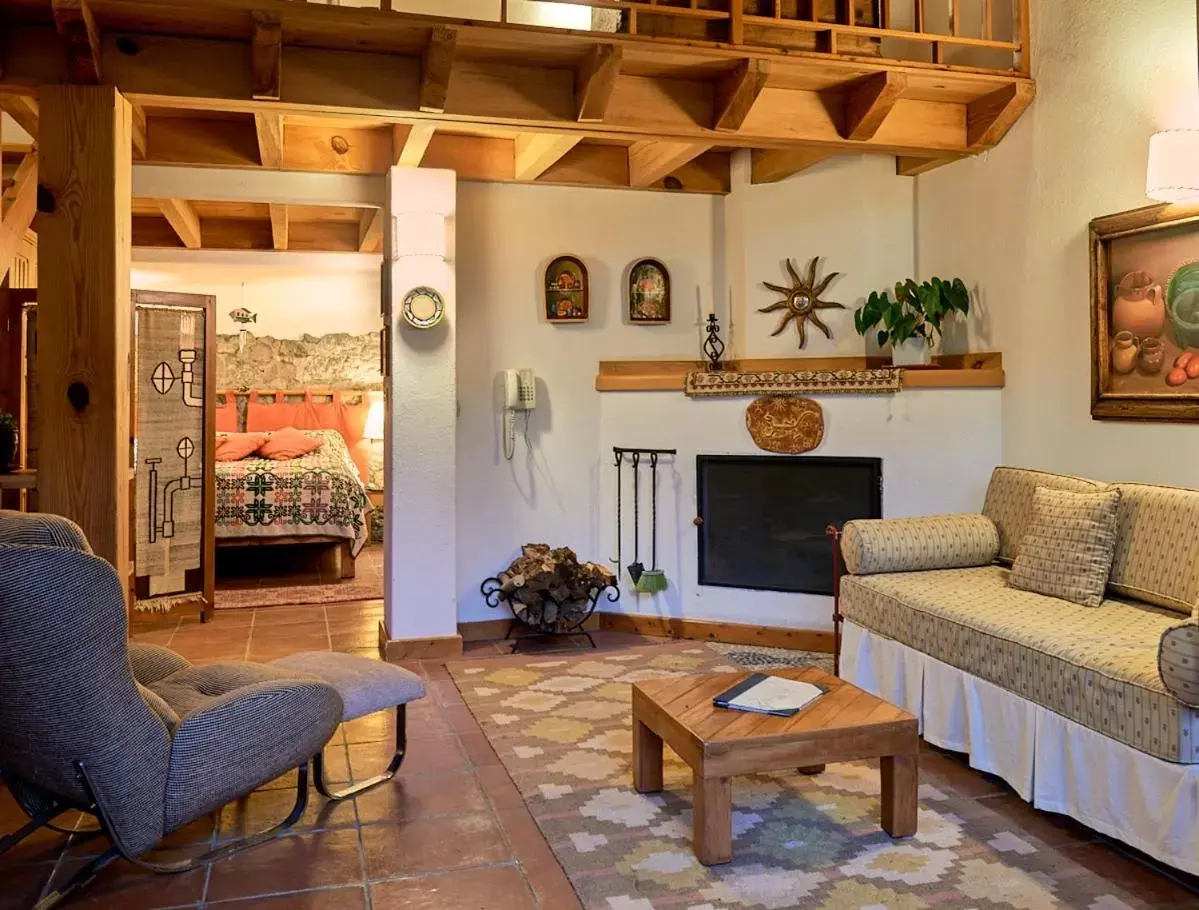 Suite in Hotel Rancho San Cayetano Suite in Hotel Rancho San Cayetano