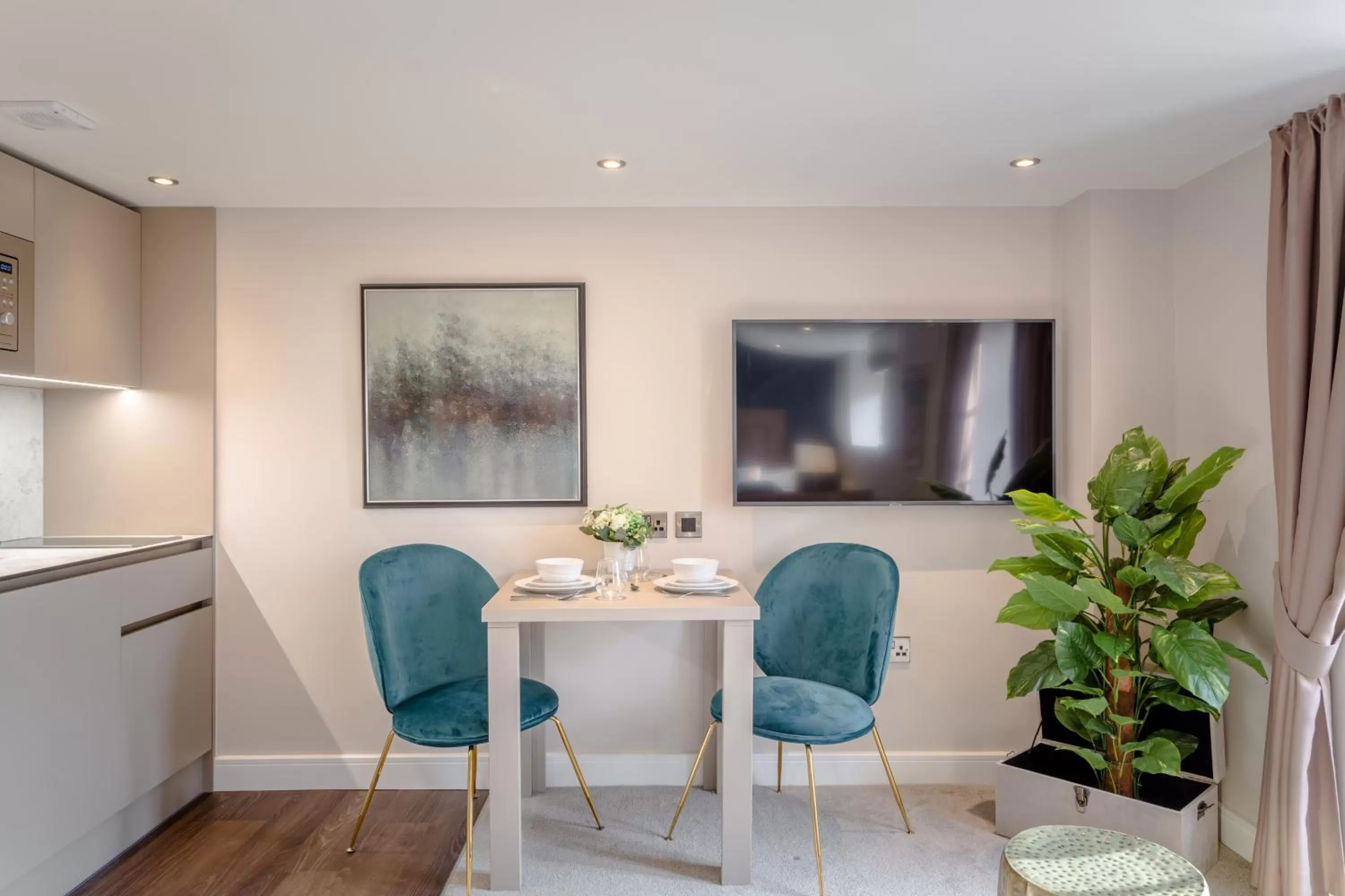Dining area in Heritage Mews Nottingham