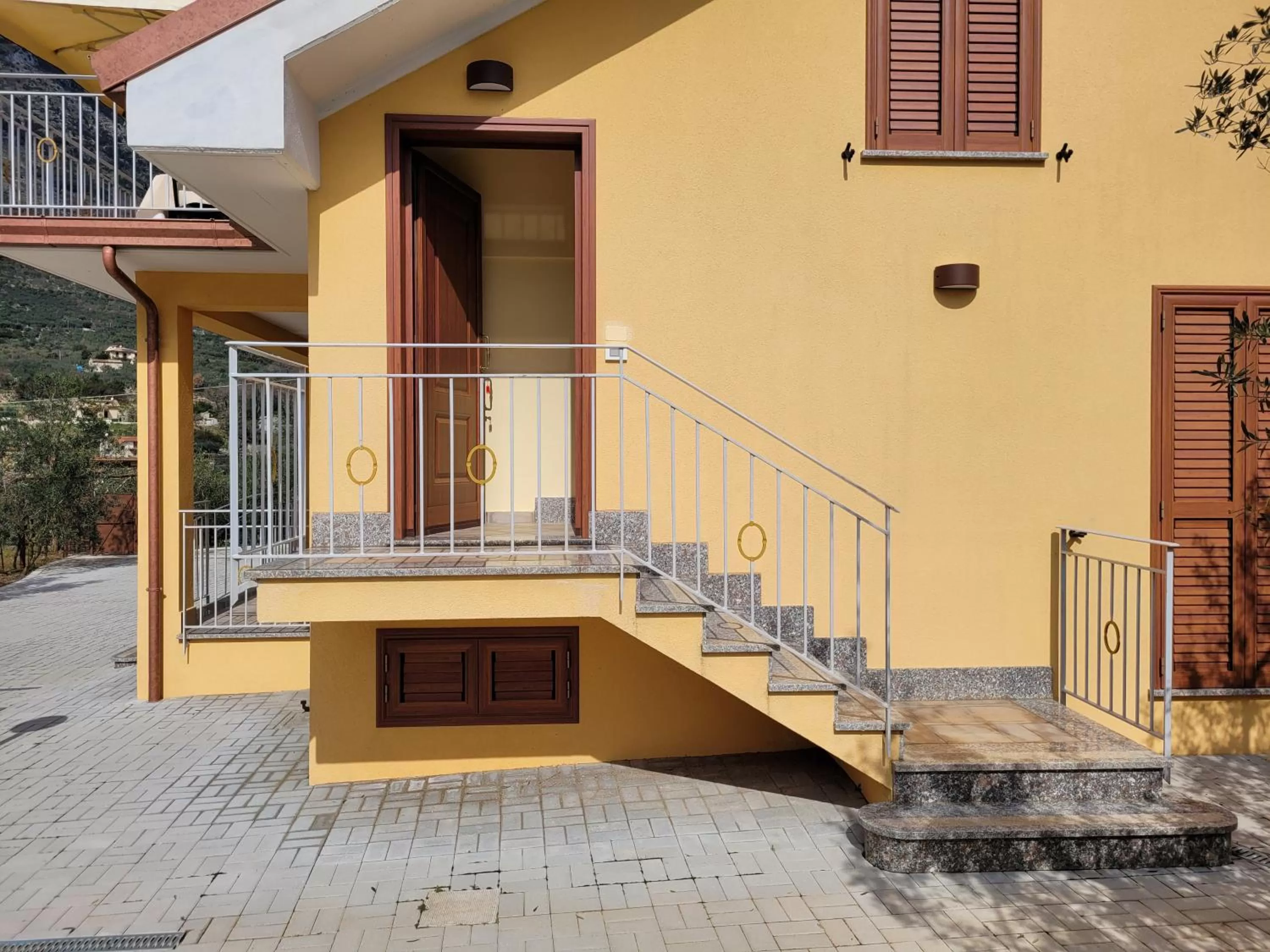 Alloggio turistico Magnifico Alessandro Valle Bernardo 04025 Lenola nei pressi di Fondi LT