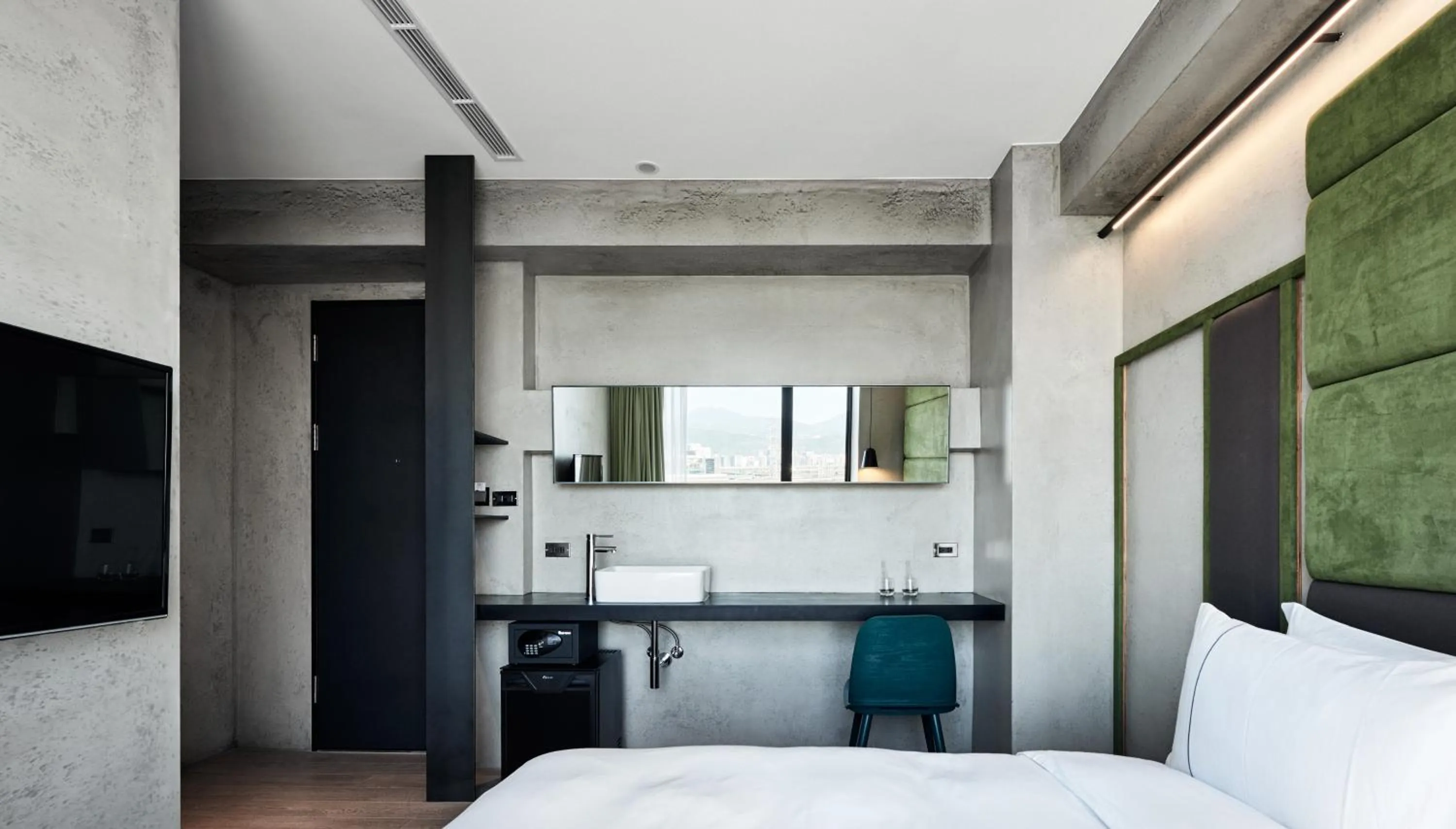 Decorative detail, Bed in Waterfront Hotel