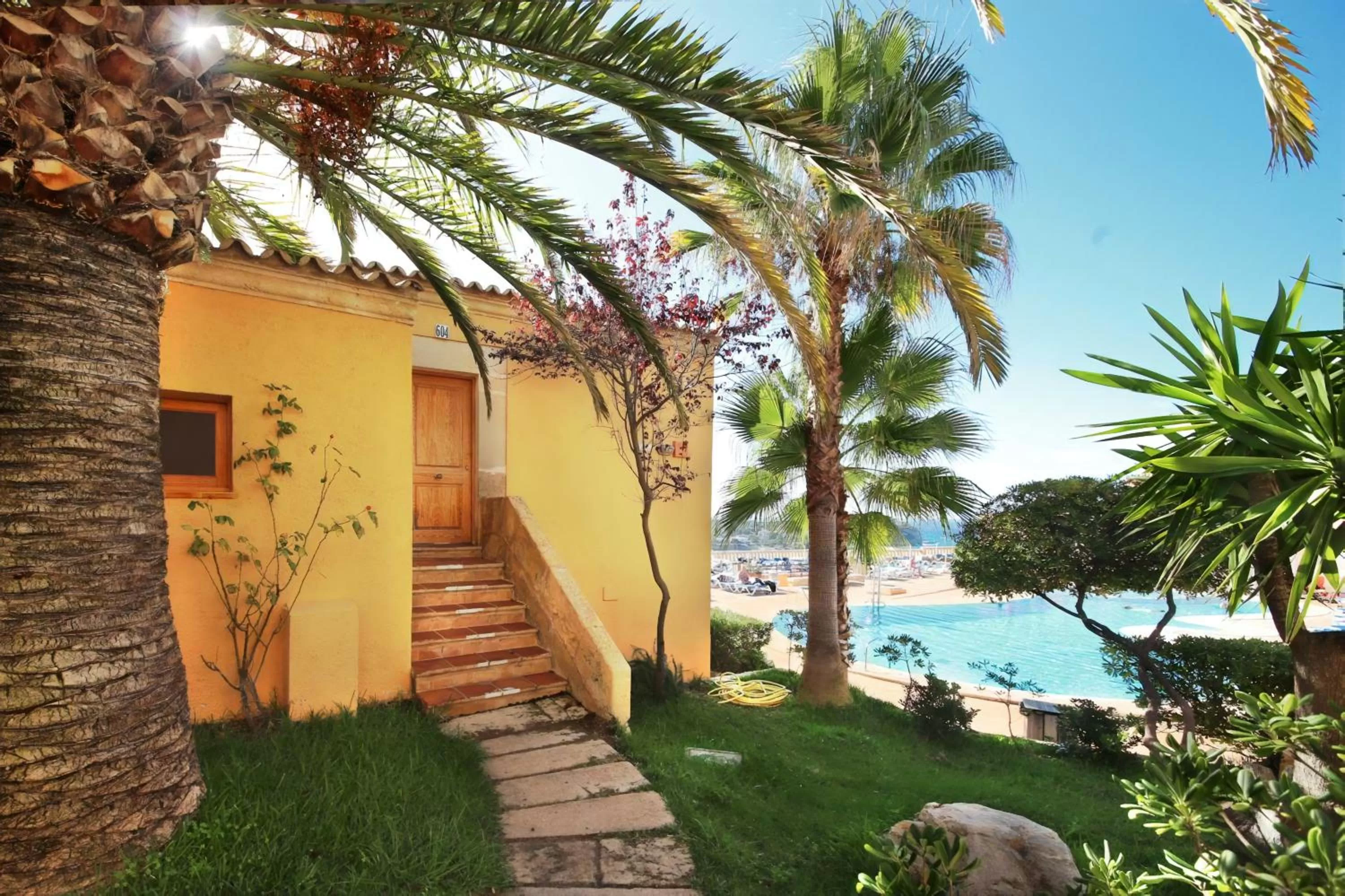 One-Bedroom Apartment with Terrace and Sea View in Purobeach Resort Santa Ponsa - New Opening