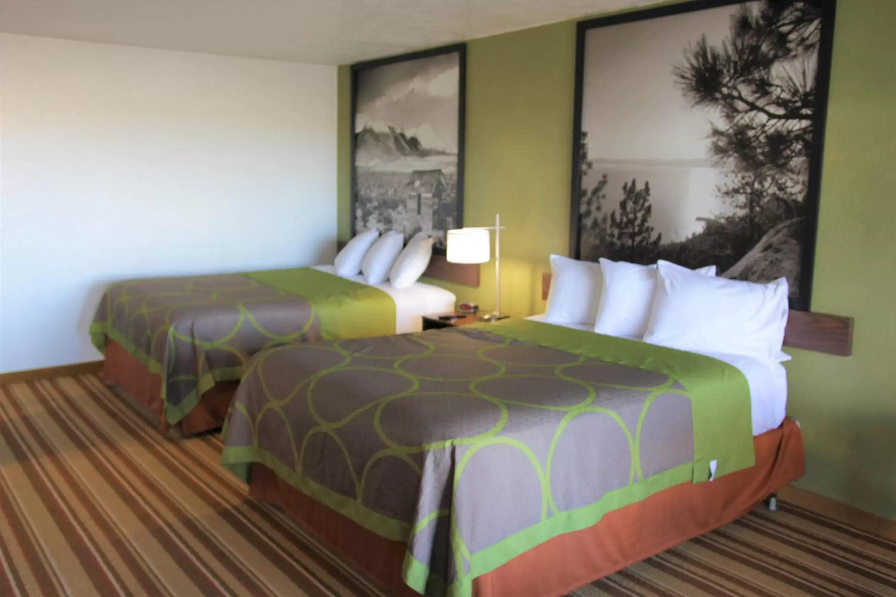 Queen Room with Two Queen Beds - Non-Smoking in Super 8 by Wyndham Wells Queen Room with Two Queen Beds - Non-Smoking in Super 8 by Wyndham Wells