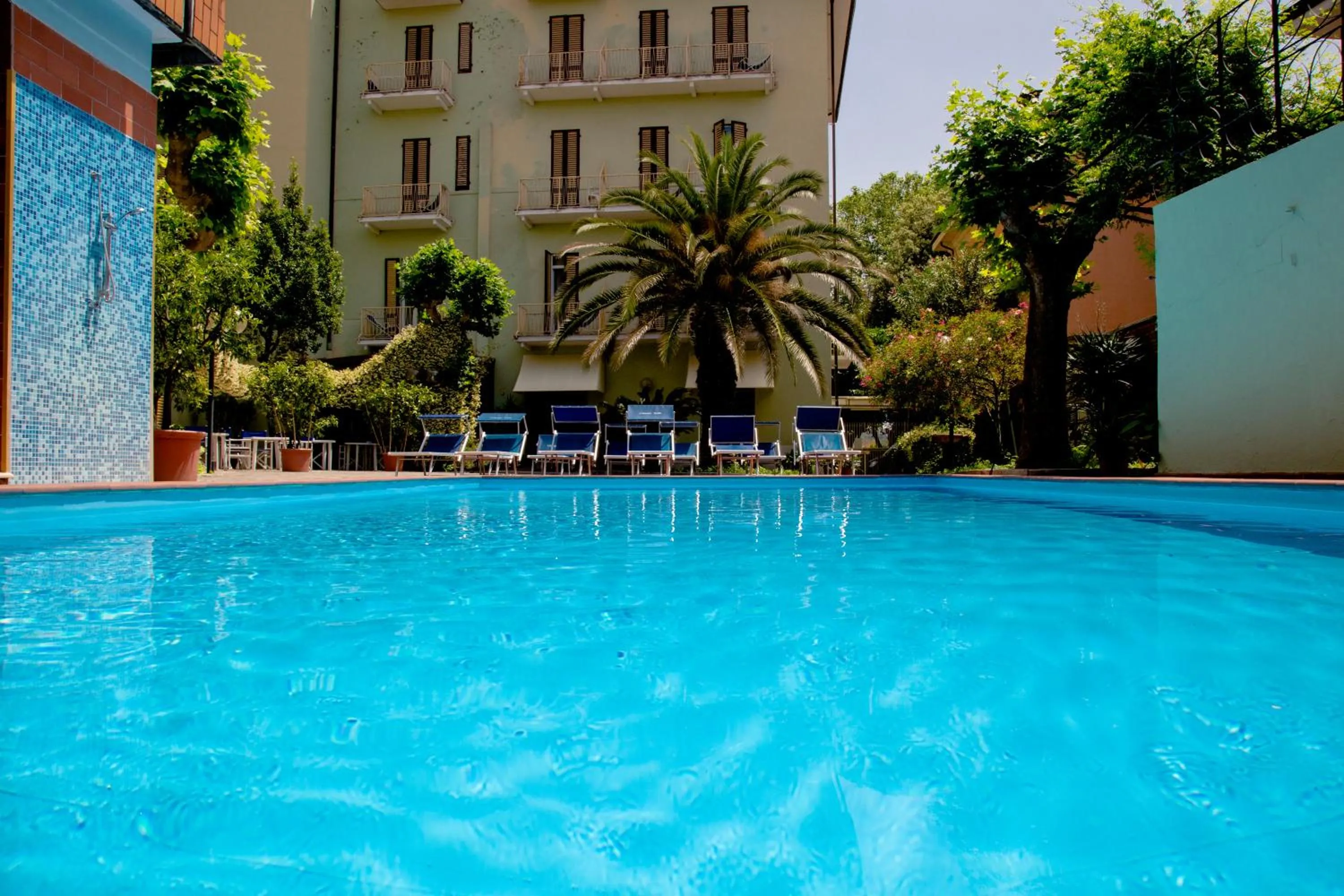 Swimming pool in HG Hotel Cappelli