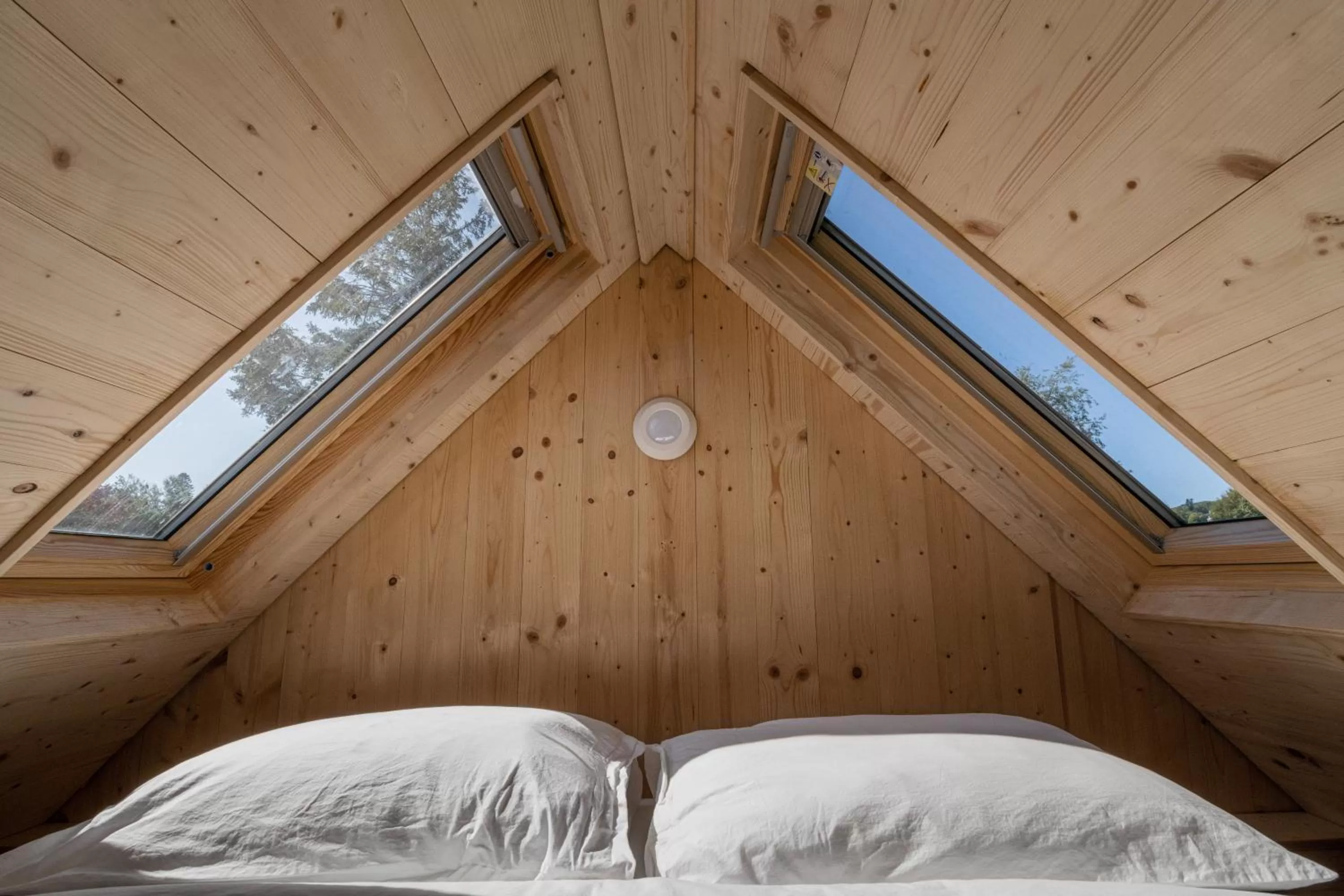 Bed in Eastwind Hotel Lake Placid