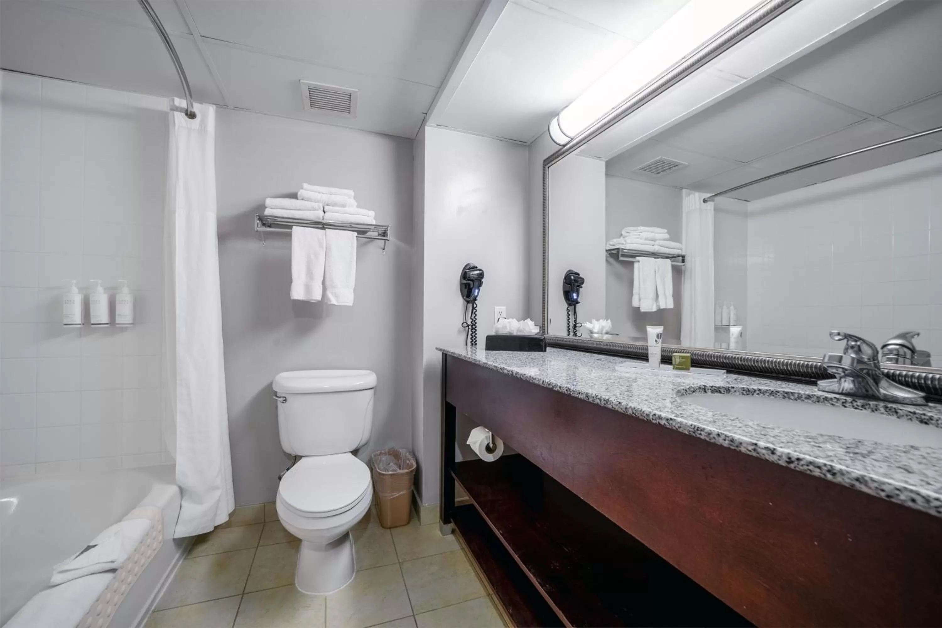 Bathroom in Country Inn & Suites by Radisson, Ontario at Ontario Mills, CA