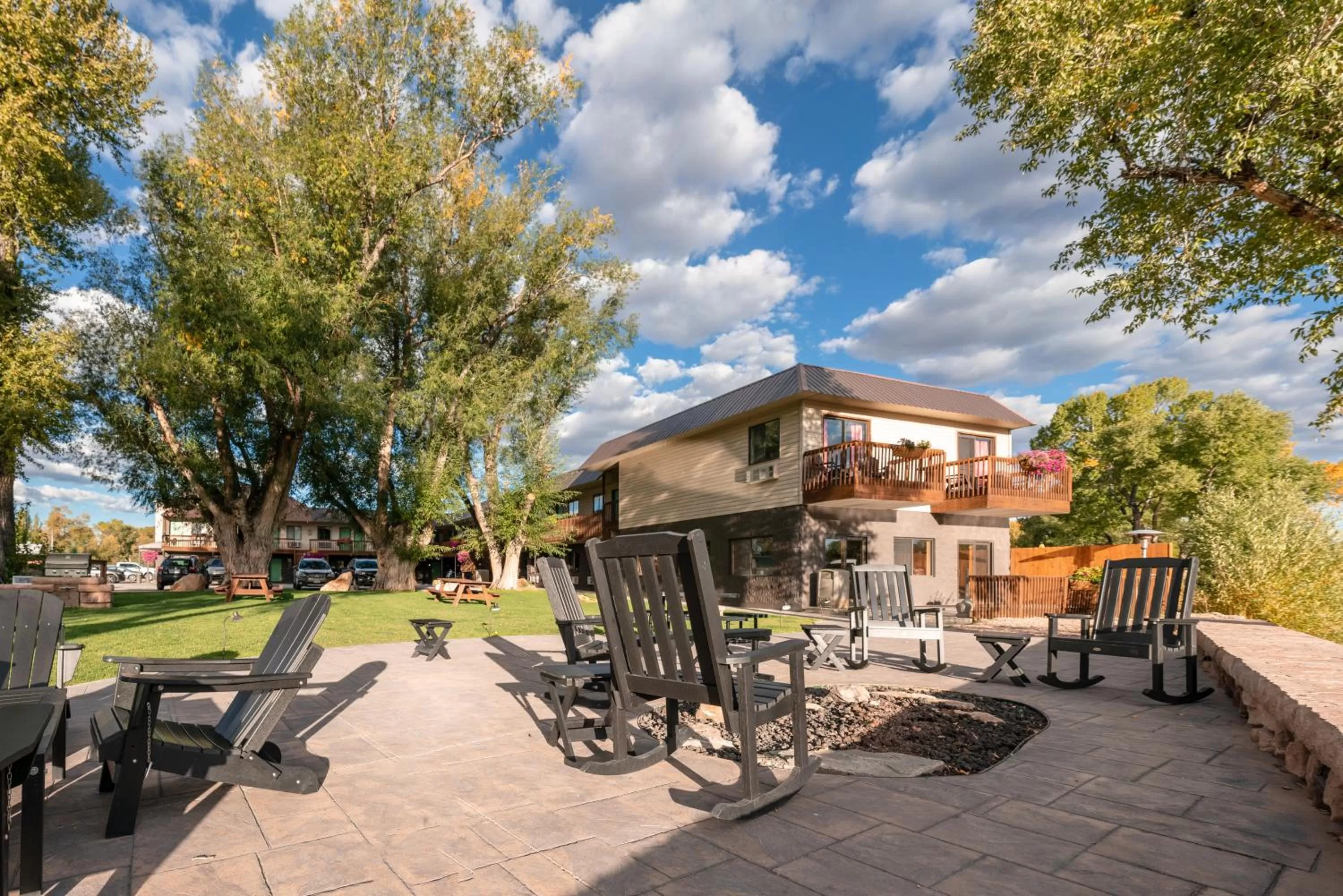 Property building in Riviera Motor Lodge