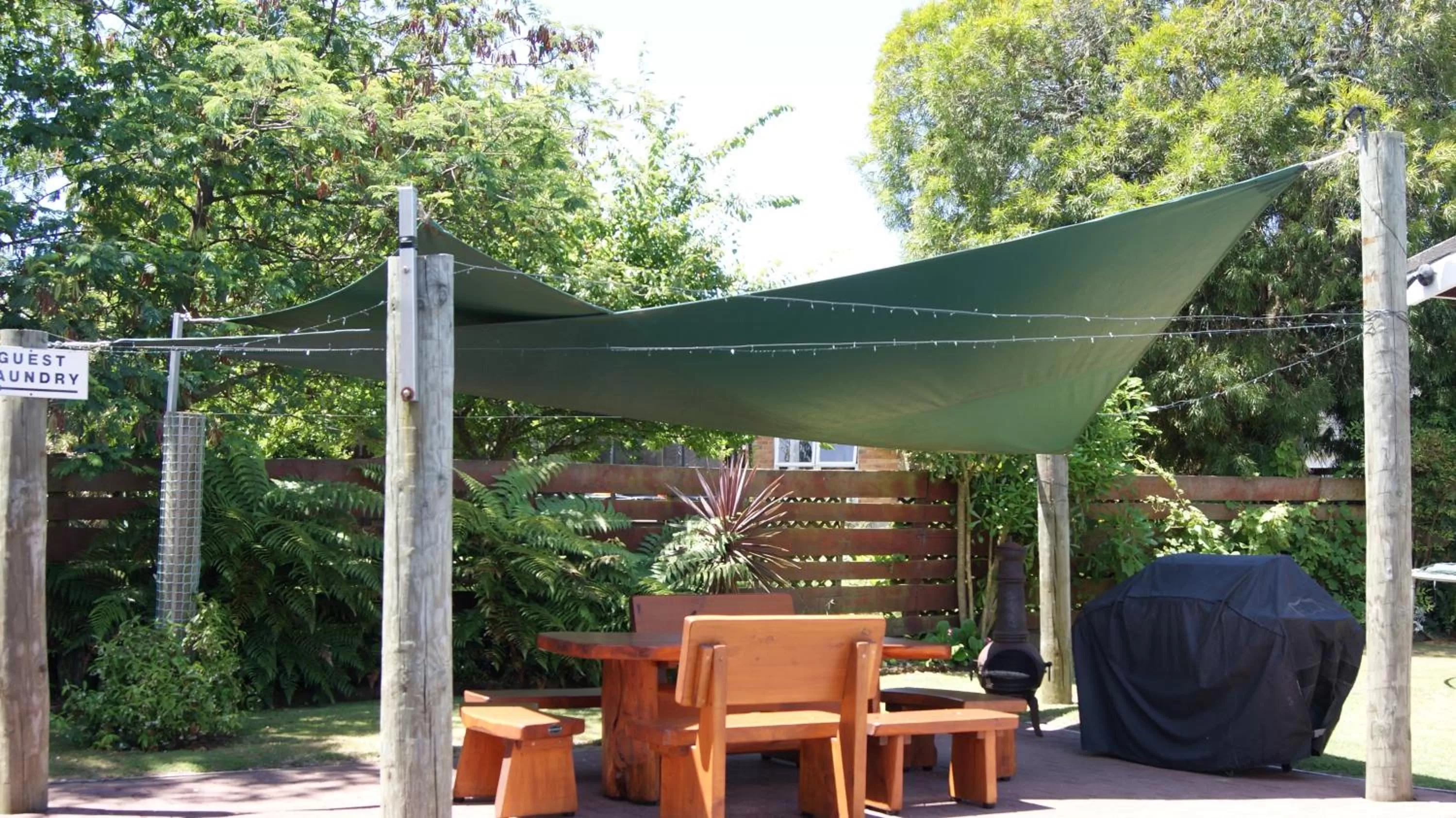 BBQ facilities in Tourist Court Motel