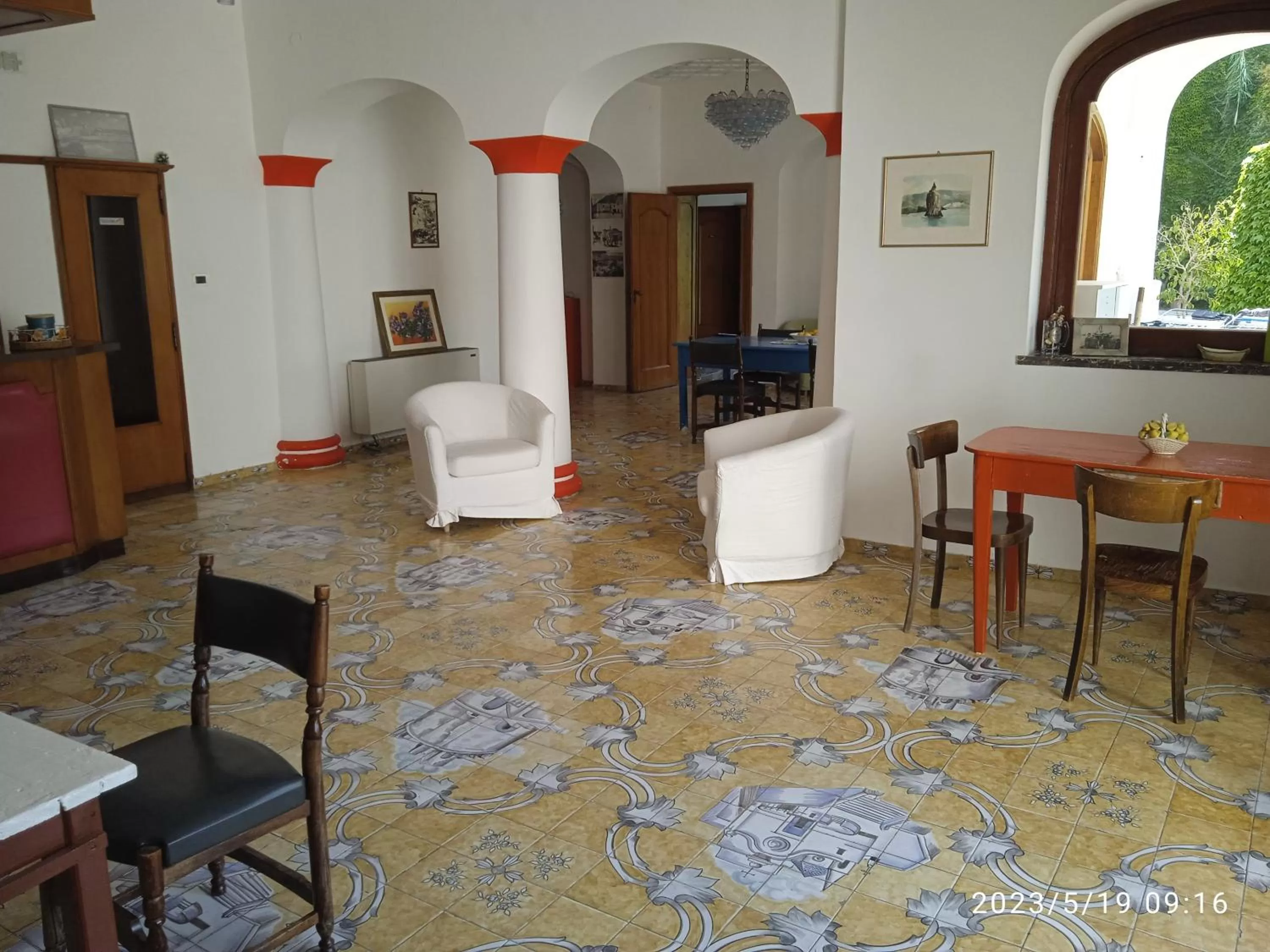 Communal lounge/ TV room in Villa Thomas BB conduzione familiare