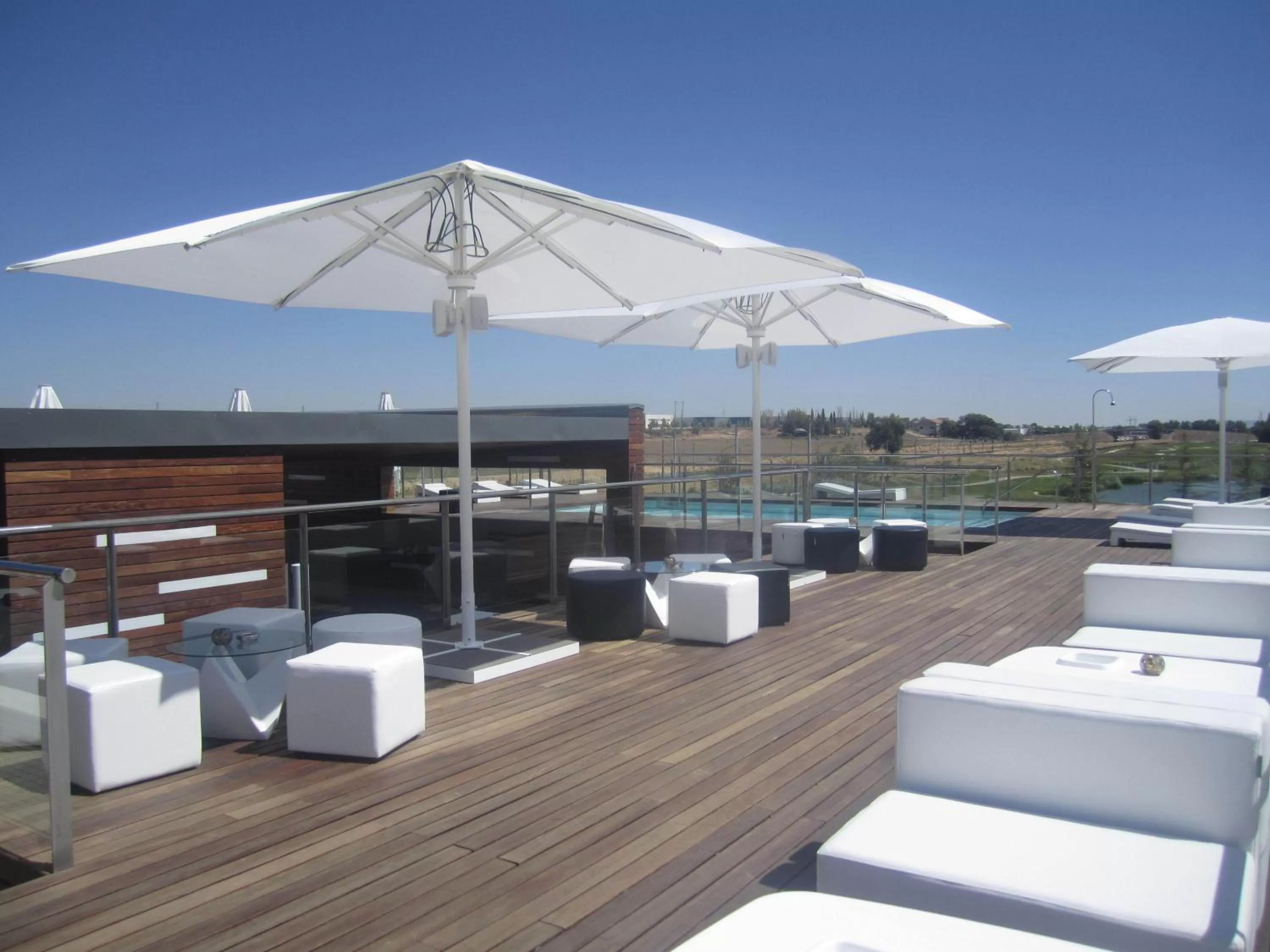 Patio in Sercotel El Encin Golf