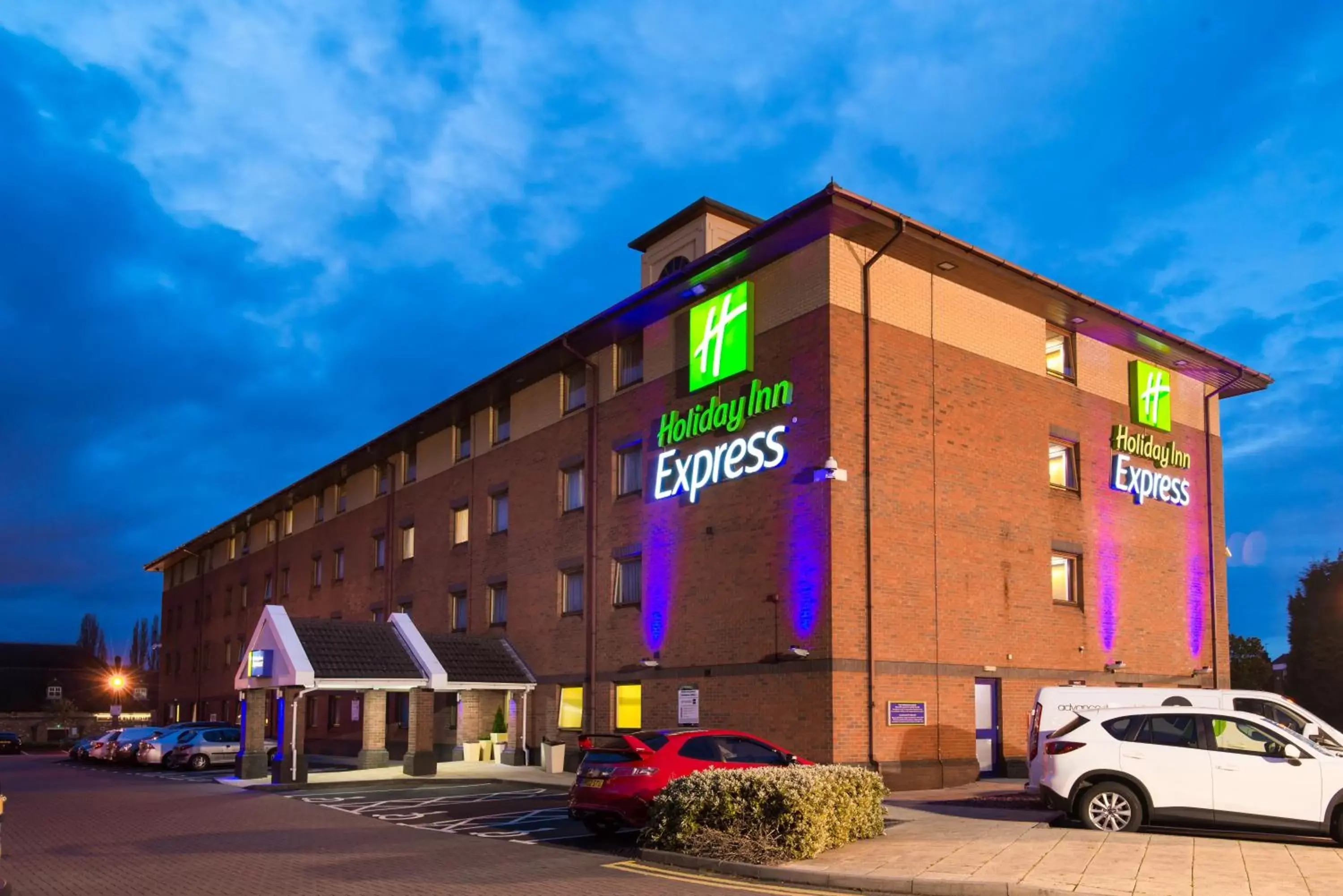 Holiday Inn Express Birmingham Oldbury by IHG Holiday Inn Express Birmingham Oldbury by IHG
