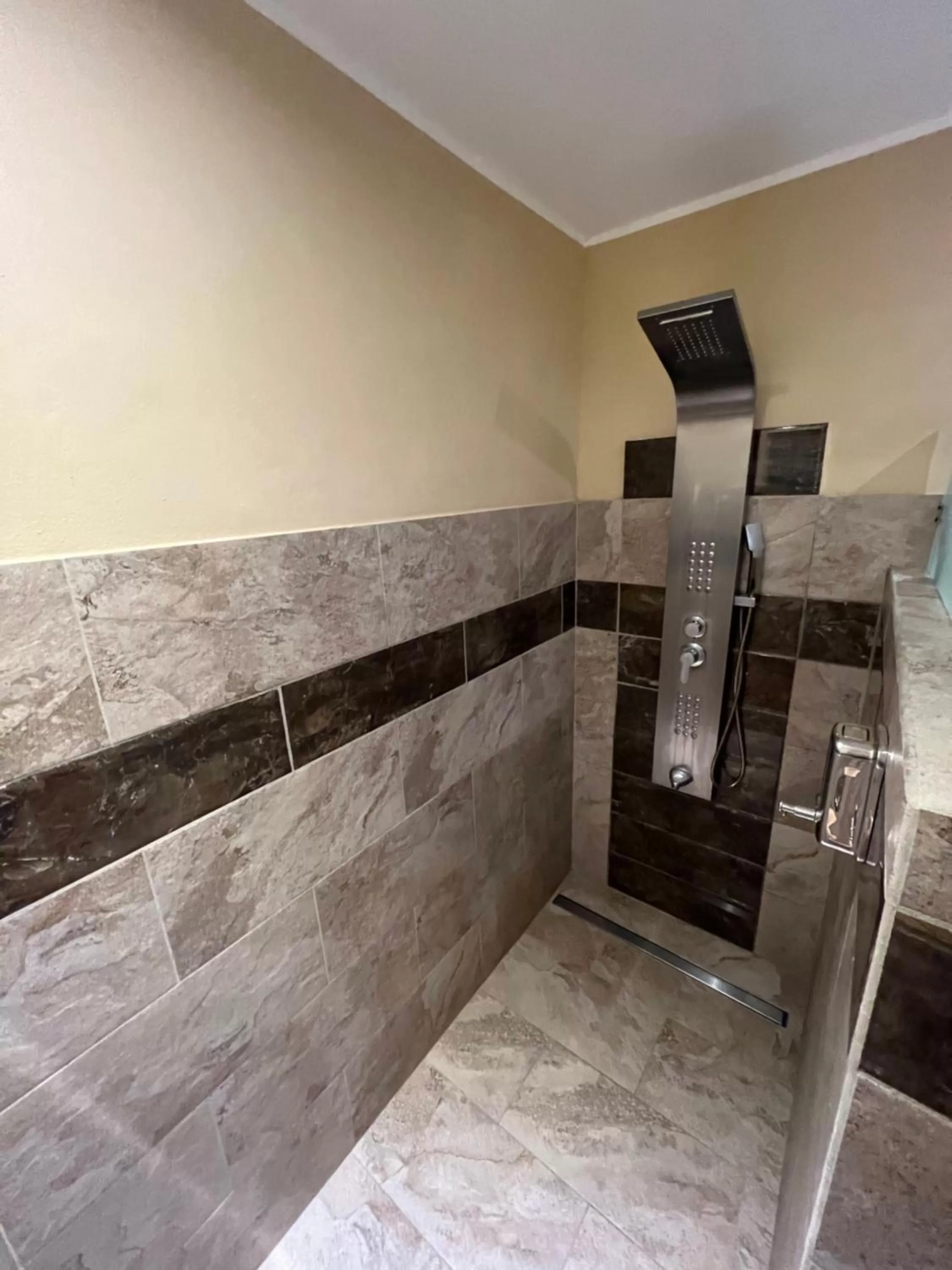 Shower in Sosua Inn Hotel