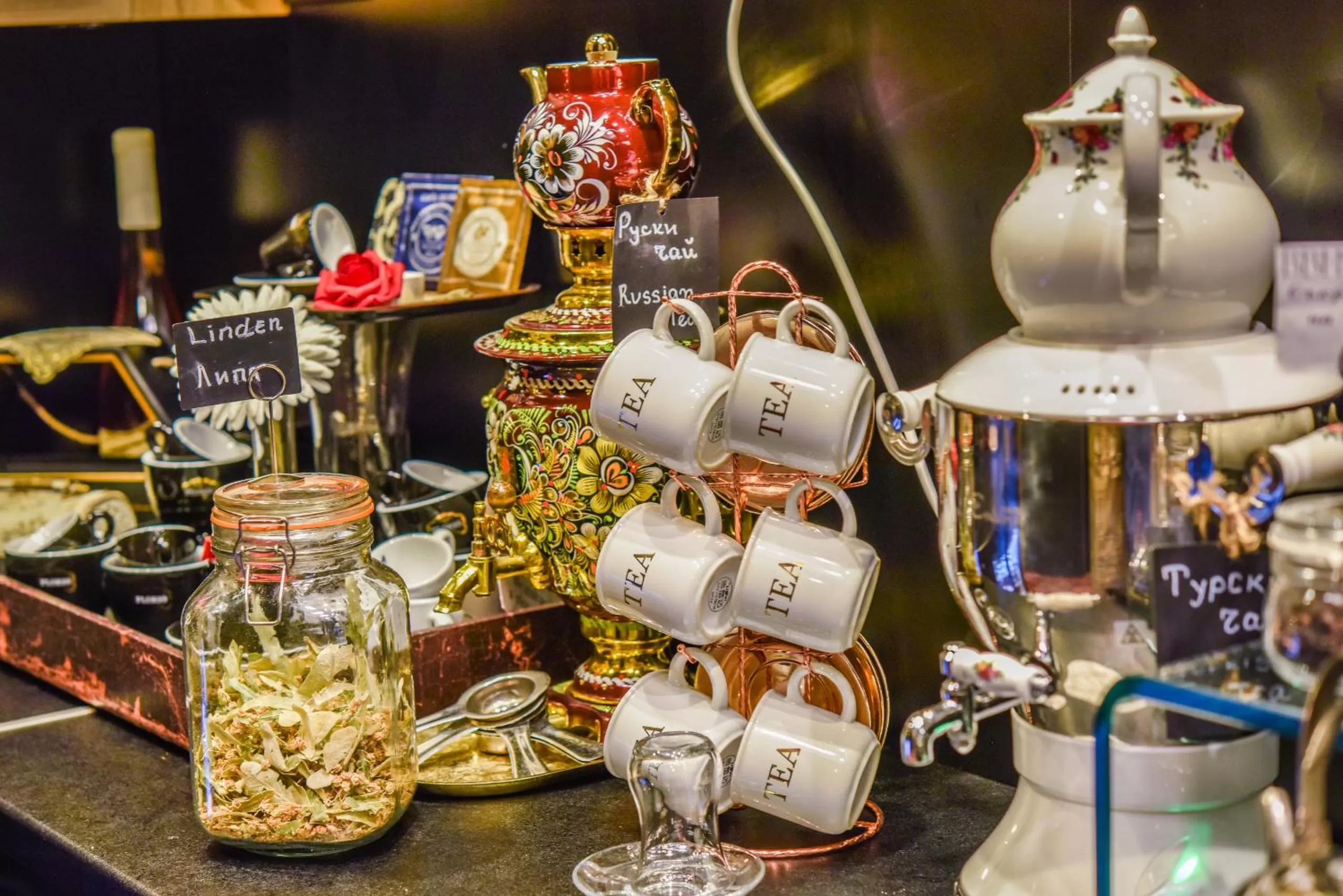 Coffee/tea facilities in Best Boutique Hotel