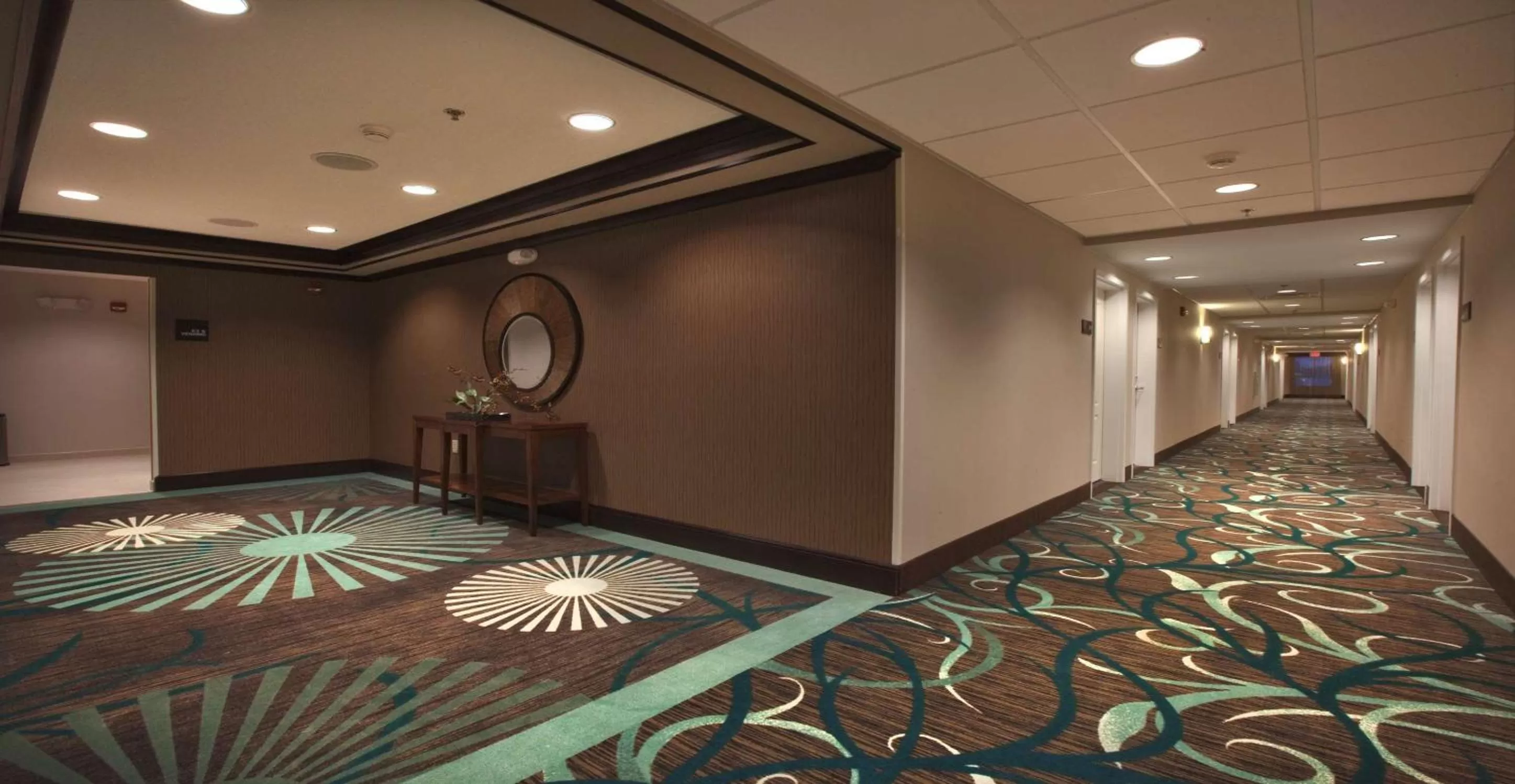 Photo of the whole room in Hampton Inn New Albany