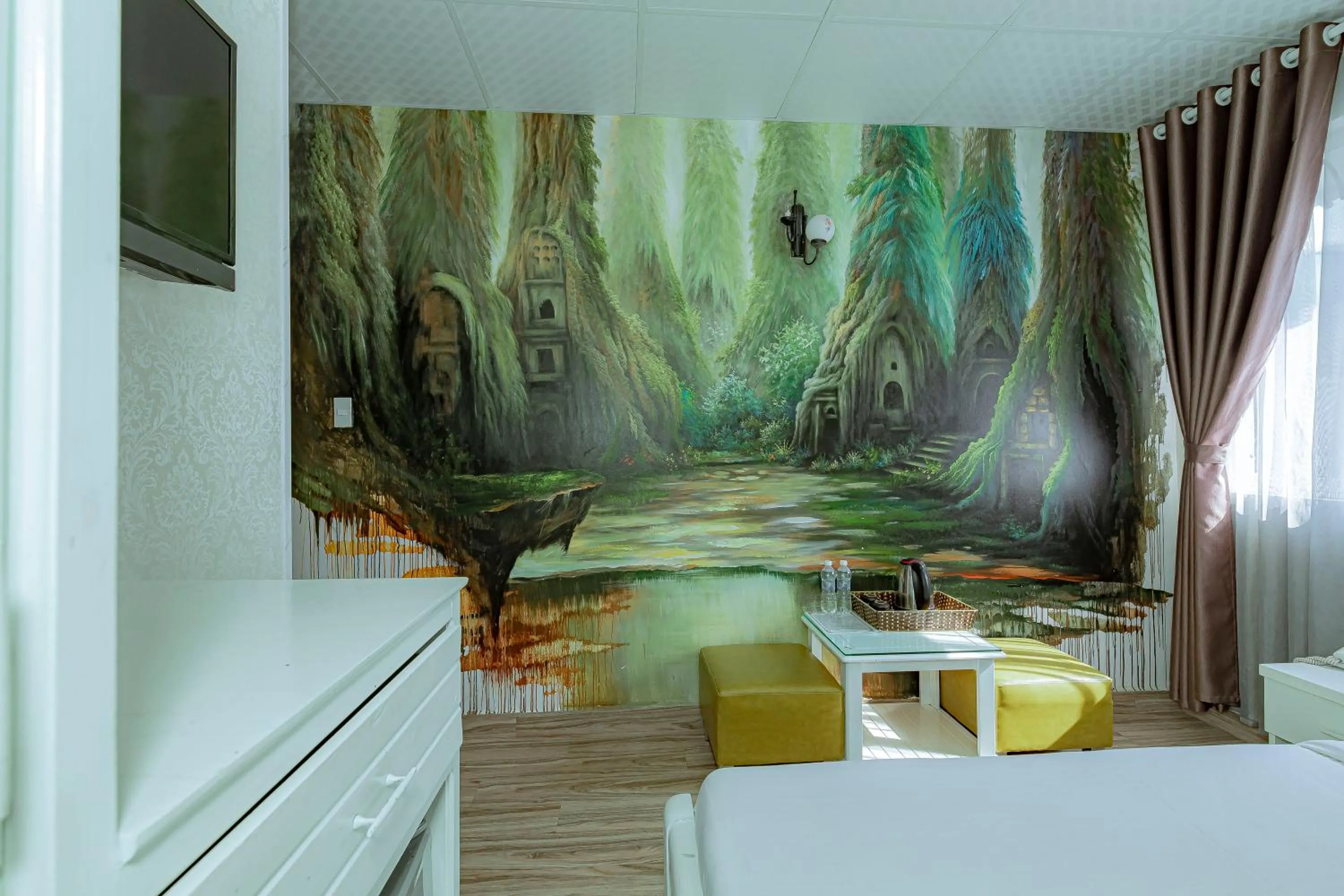 Ken's Backpackers Hotel